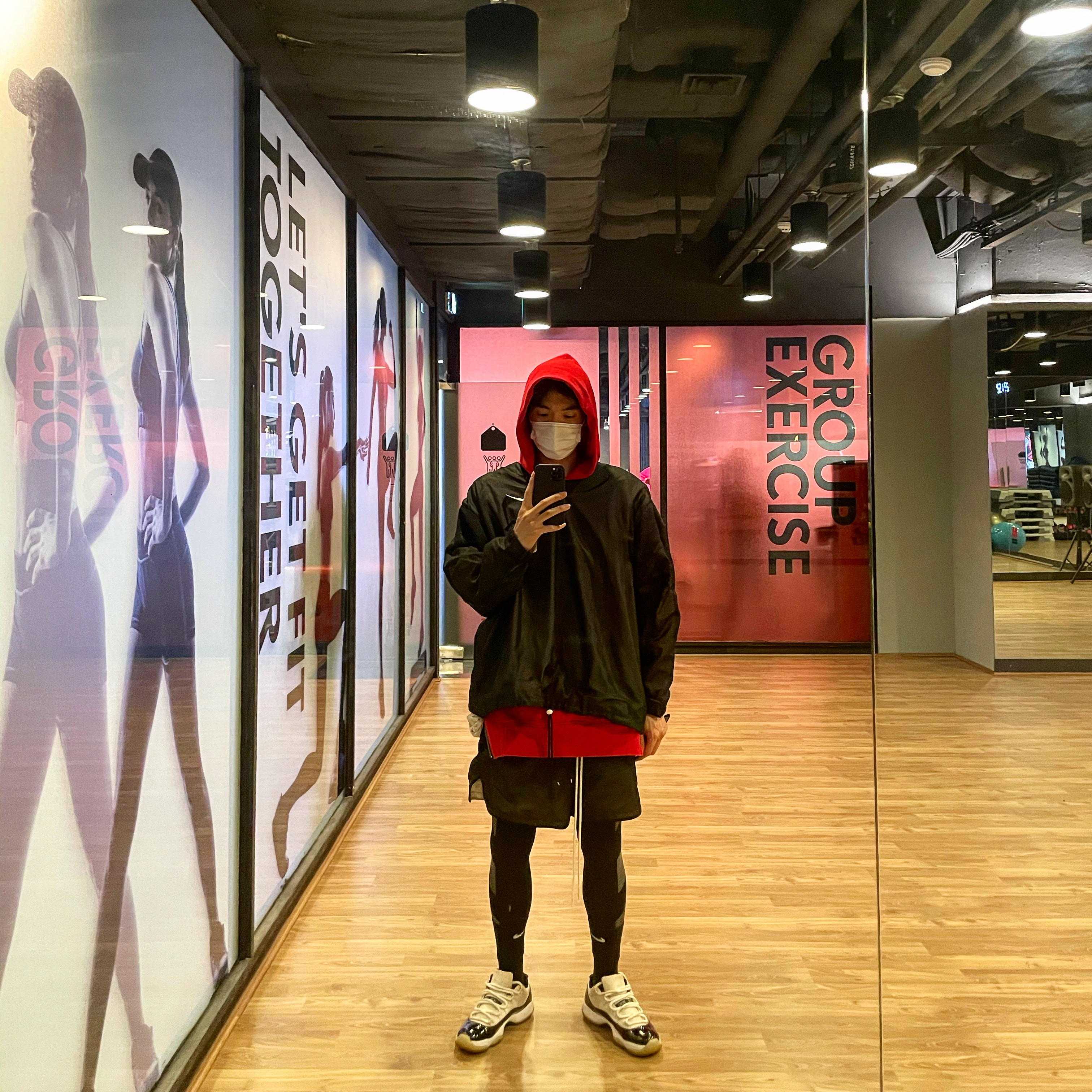 Nike x Fear of God Basketball Shorts Off Noir, Jordan 11 Retro Low Concord 착용 스타일