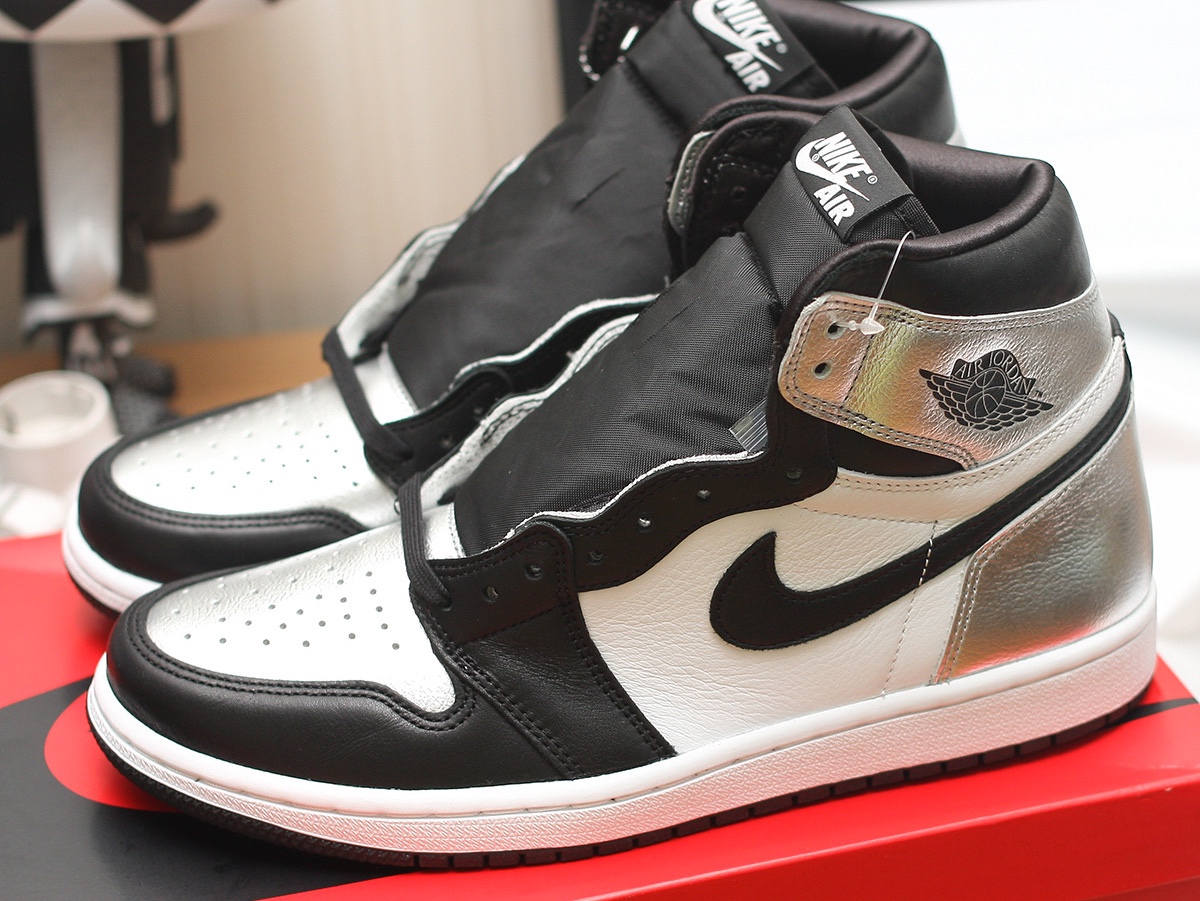 (W) Jordan 1 Retro High OG Silver Toe 착용 스타일 - 3