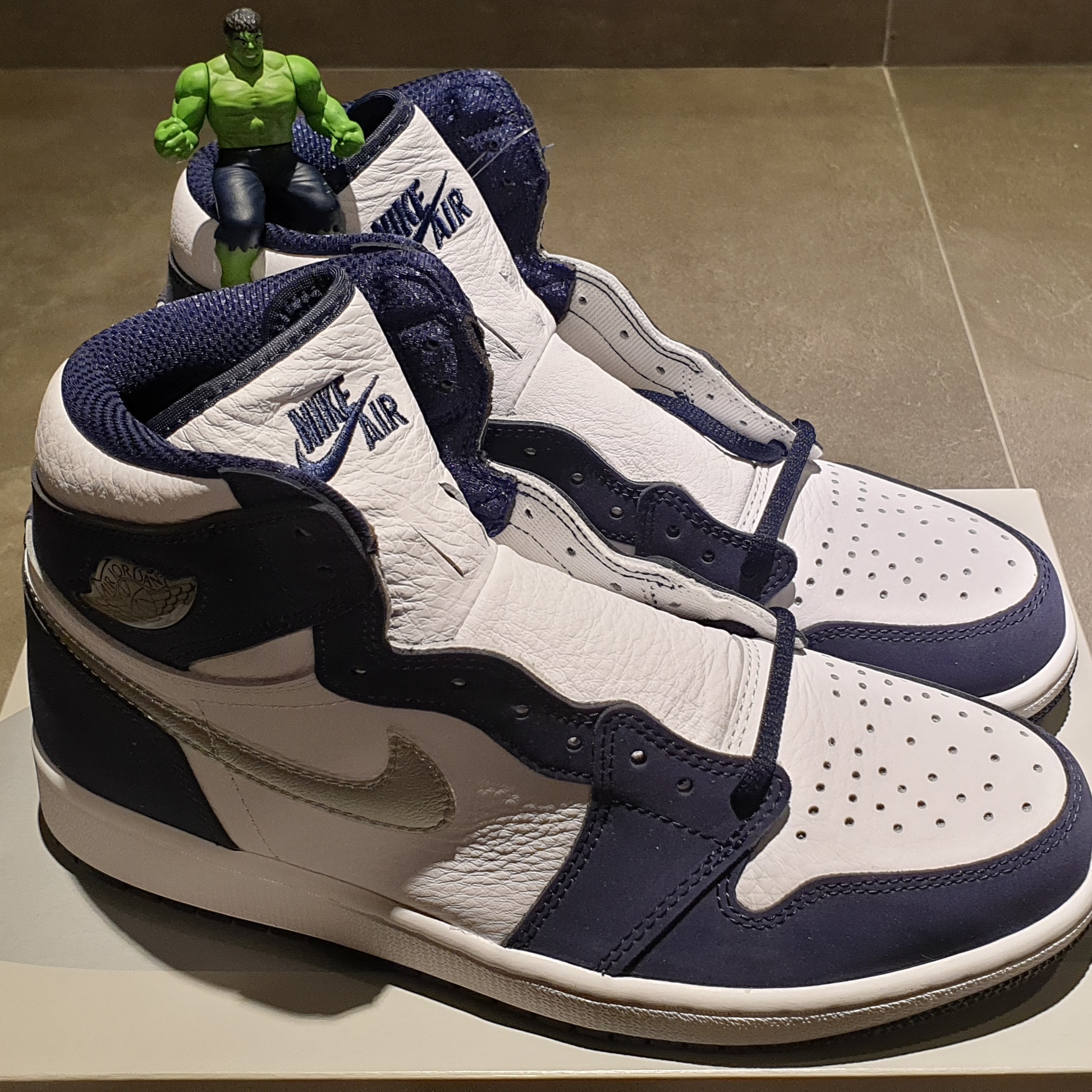 Jordan 1 Retro High OG CO.JP Midnight Navy 착용 스타일 - 2