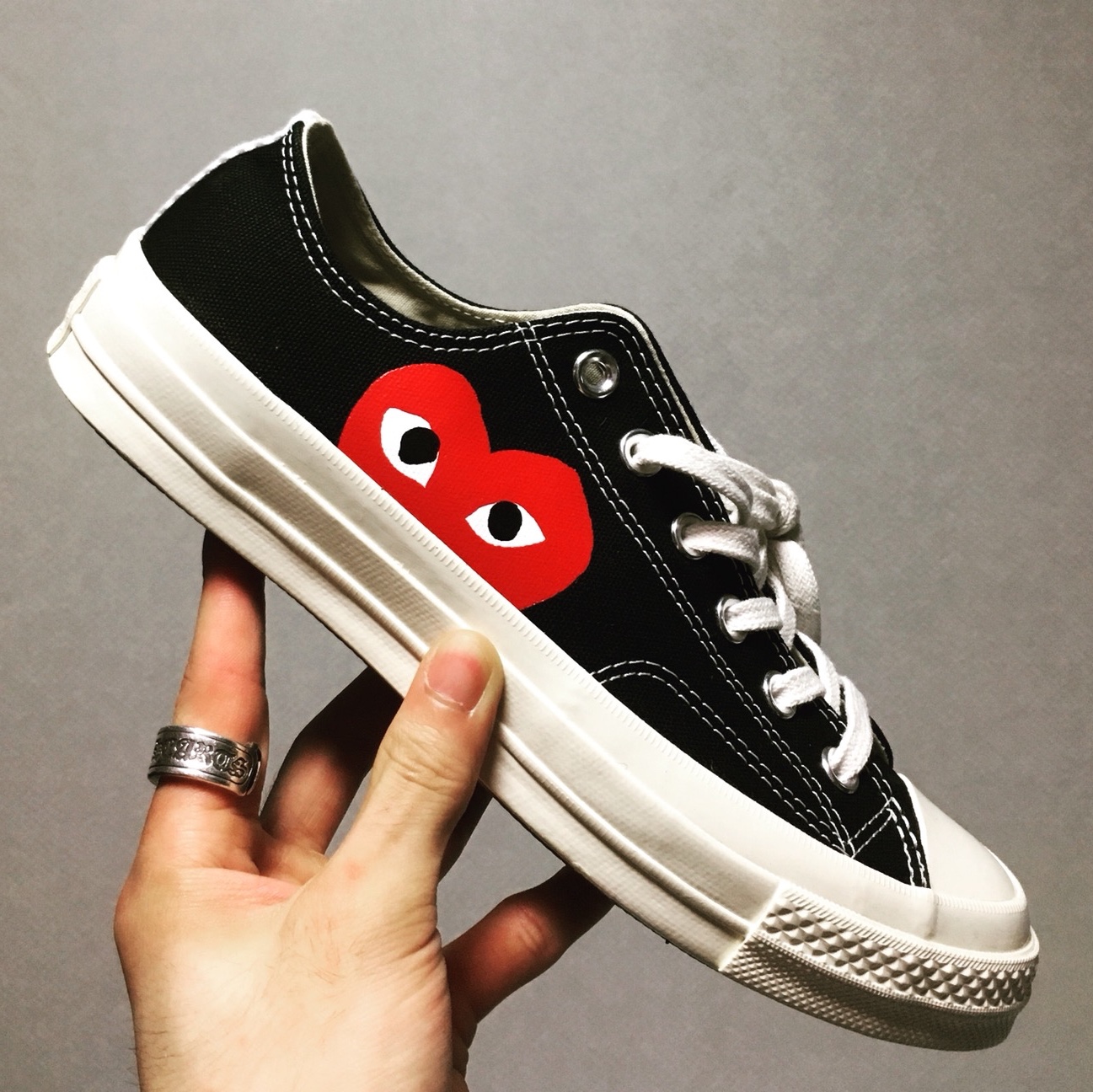 Converse x Play Comme des Garcons Chuck 70 Ox Black 착용 스타일