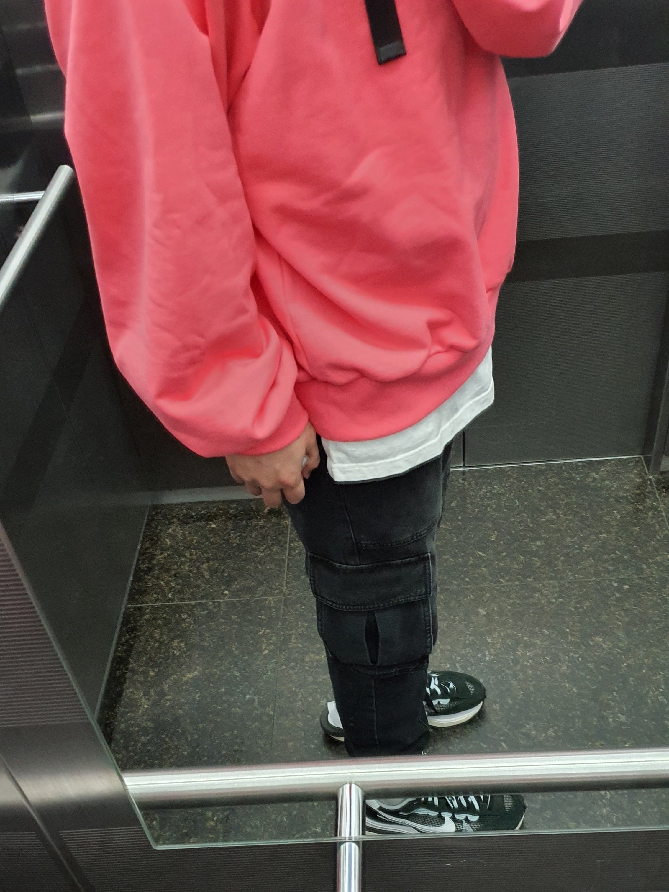 Nike x Sacai VaporWaffle Black White 착용 스타일