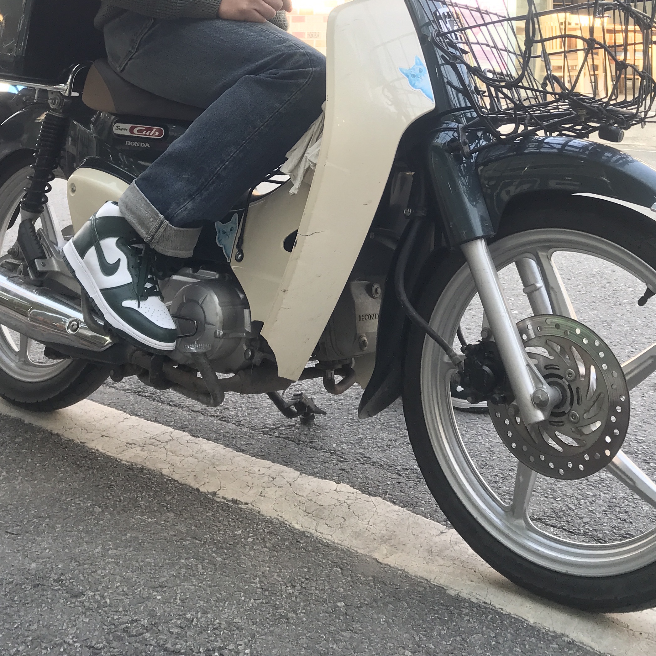 Nike Dunk High SP Spartan Green 착용 스타일