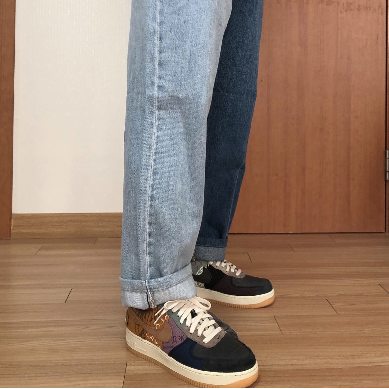 Nike x Travis Scott Air Force 1 Low Cactus Jack 착용 스타일