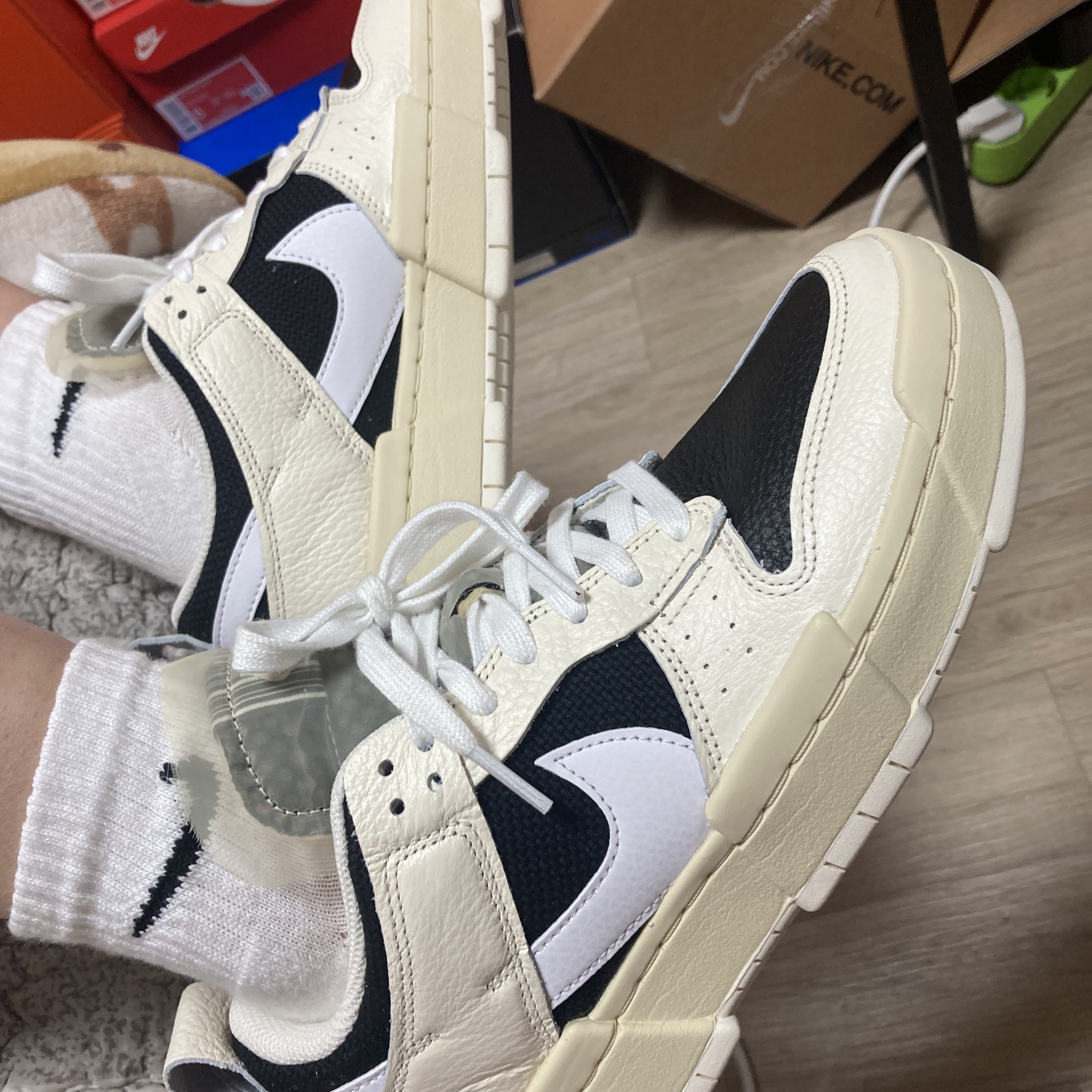 (W) Nike Dunk Low Disrupt Pale Ivory 착용 스타일