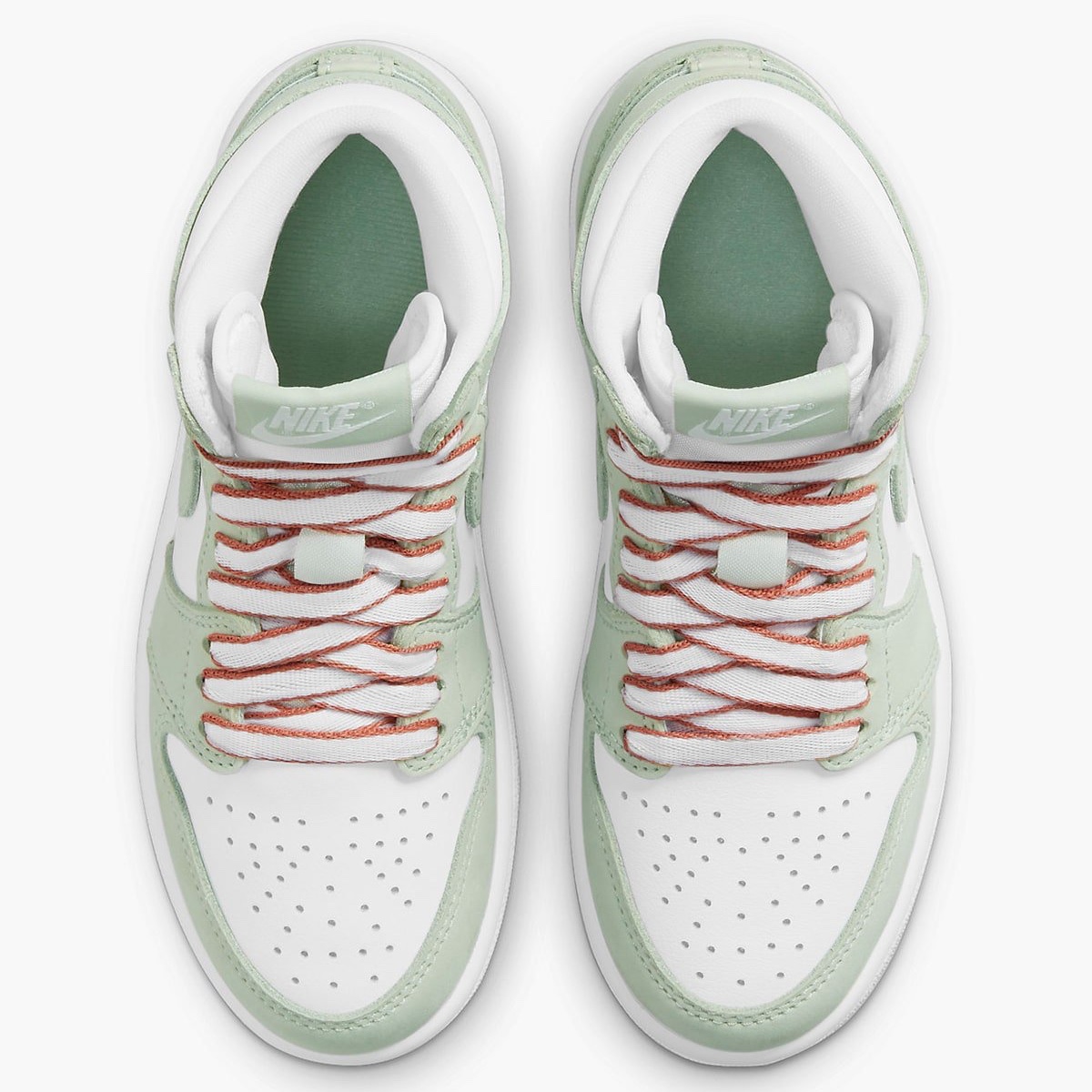 (W) Jordan 1 Zoom Air CMFT Stadium Green, (W) Jordan 1 Retro High OG Lucky Green 착용 스타일 - 5