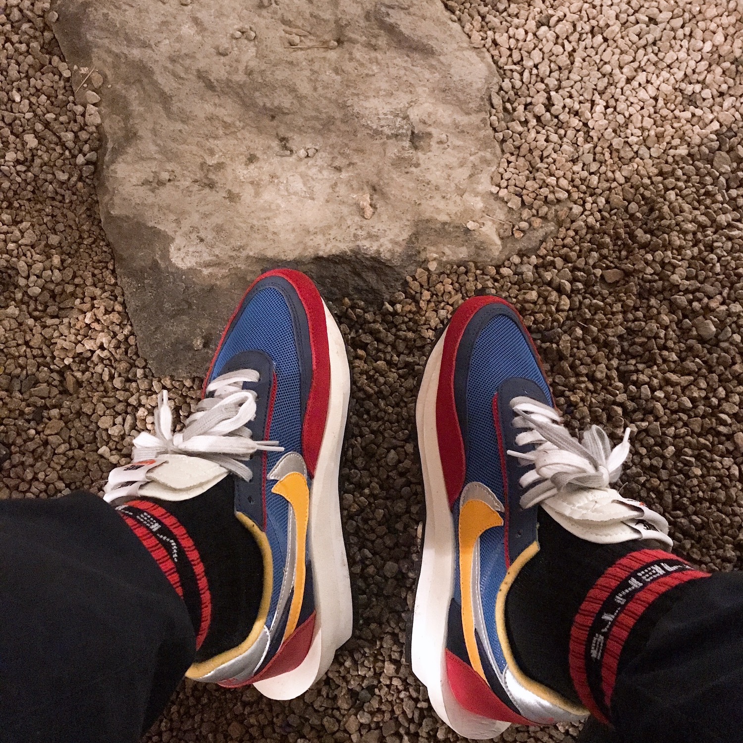 Nike x Sacai LDWaffle Blue Multi 착용 스타일