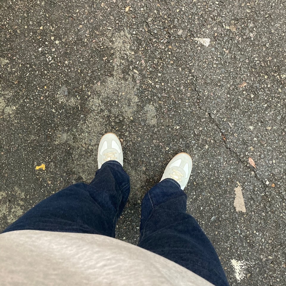 Maison Margiela Calfskin Replica Sneakers 착용 스타일