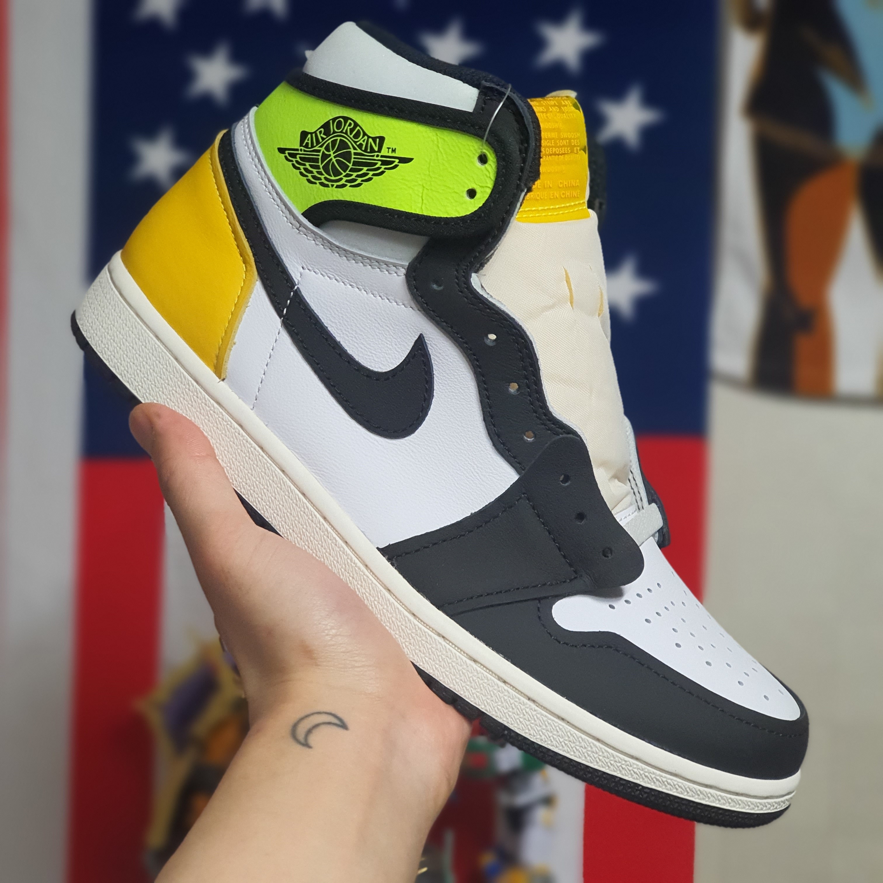 Jordan 1 Retro High OG Volt Gold 착용 스타일 - 2
