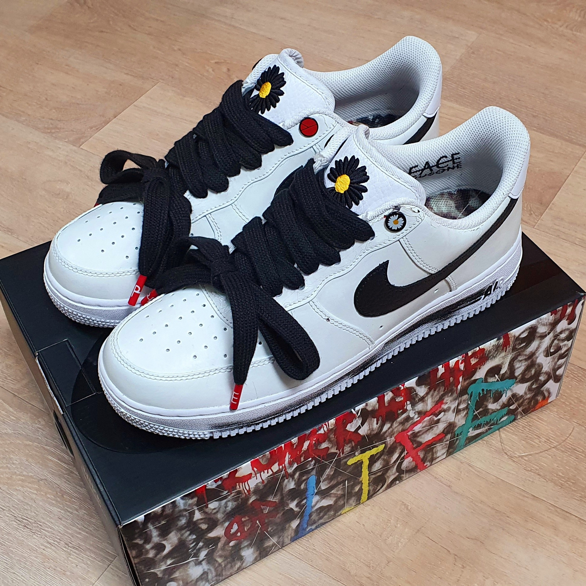 Nike x Peaceminusone Air Force 1 Low Para-Noise 2.0 착용 스타일 - 1
