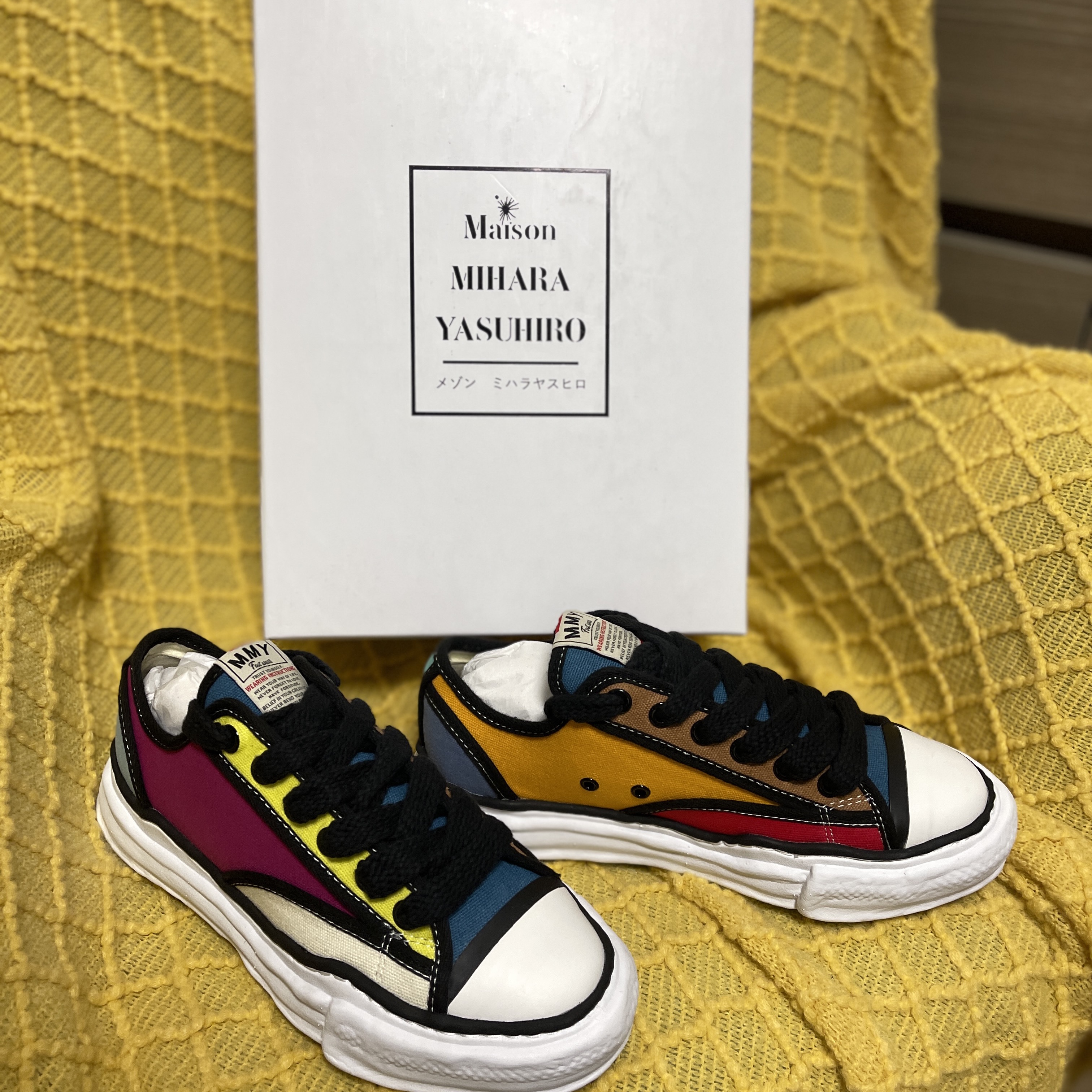 Maison Mihara Yasuhiro Peterson OG Sole Trick Detail Low Cut Sneakers Multi 착용 스타일