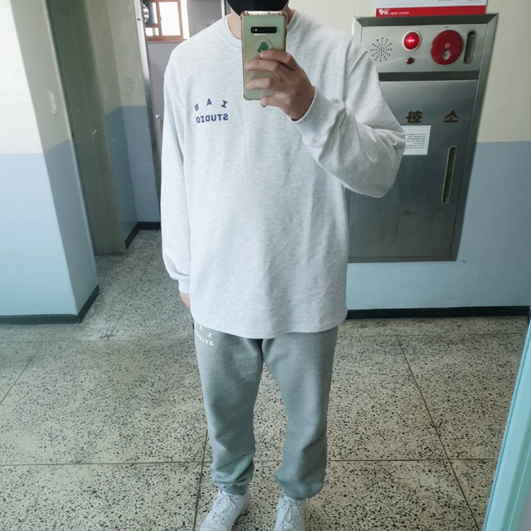 IAB Studio Long Sleeve Light Gray, IAB Studio Sweatpants Gray - 21SS 착용 스타일