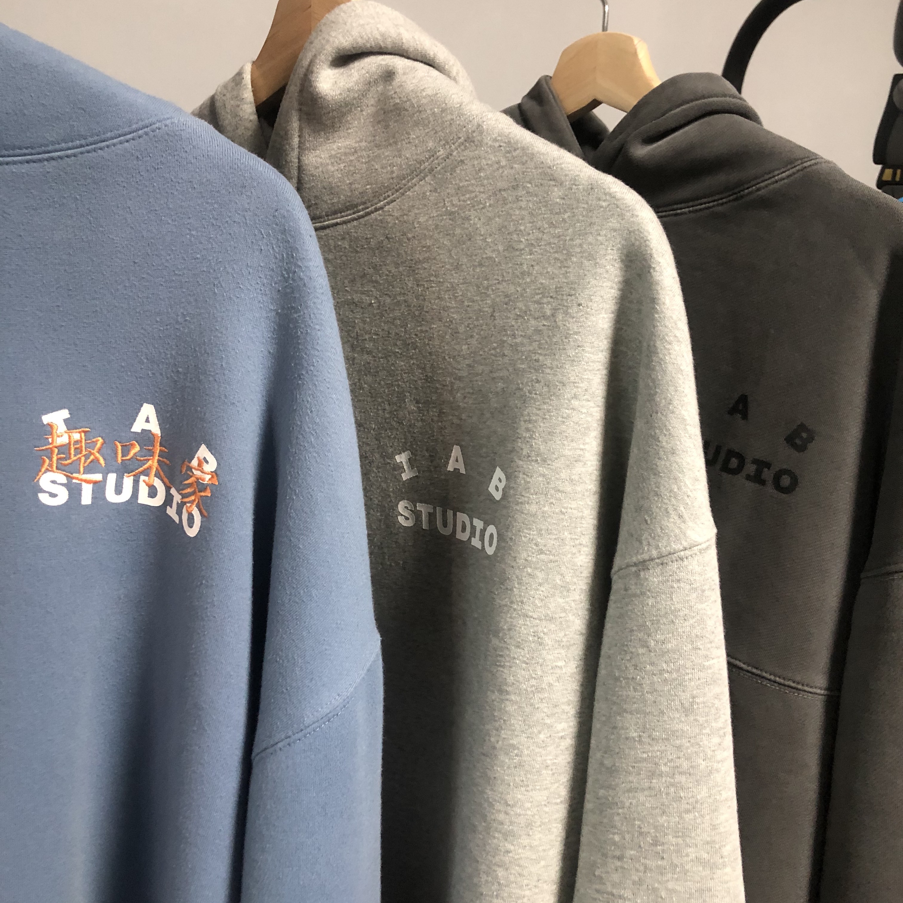 IAB Studio Blocked Pigment Hoodie Black, IAB Studio Hoodie Gray - 21SS 착용 스타일 - 2