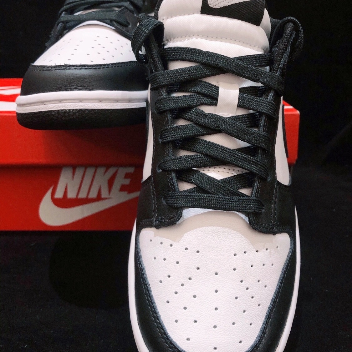 (W) Nike Dunk Low Black 착용 스타일 - 4