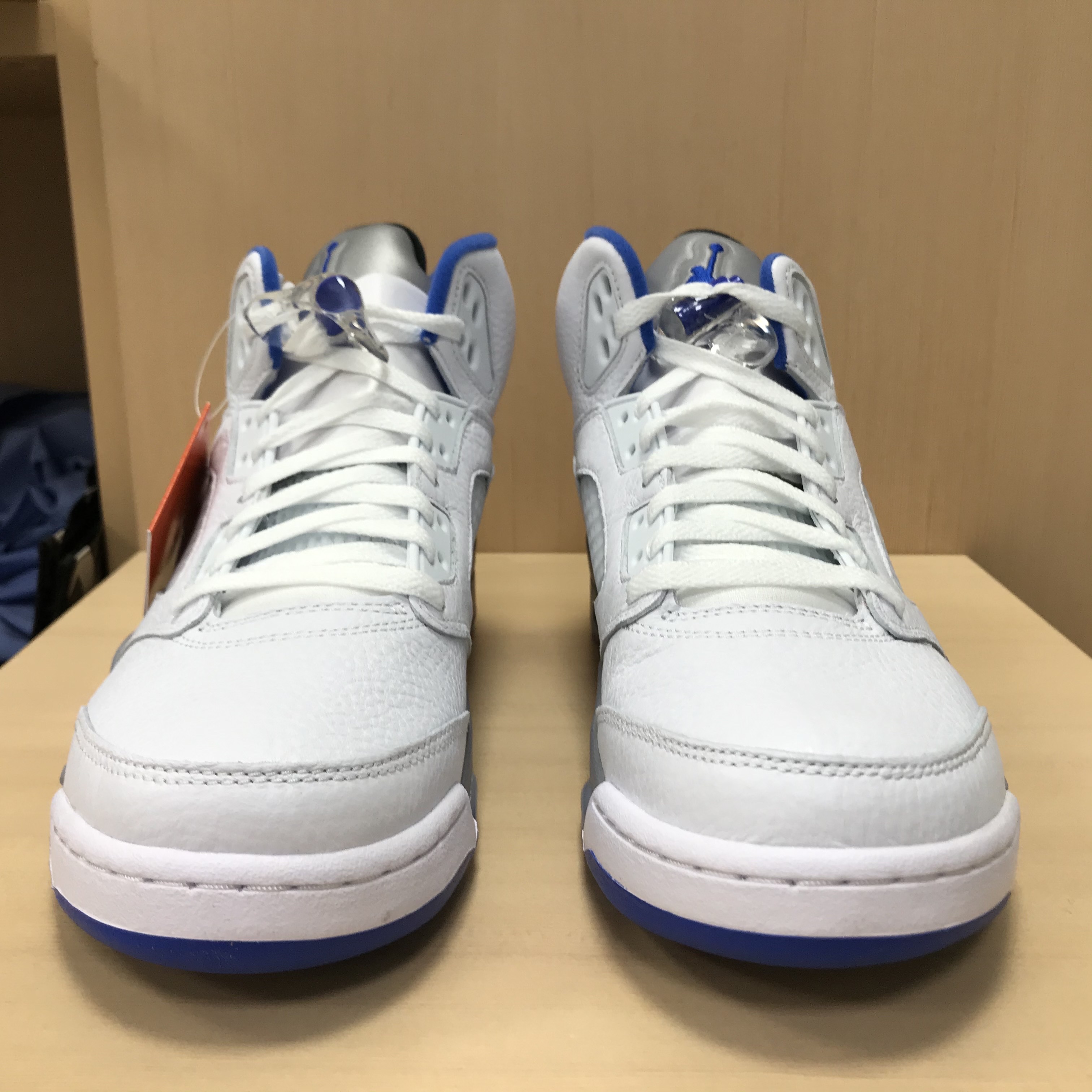 Jordan 5 Retro Stealth 2.0 착용 스타일 - 4