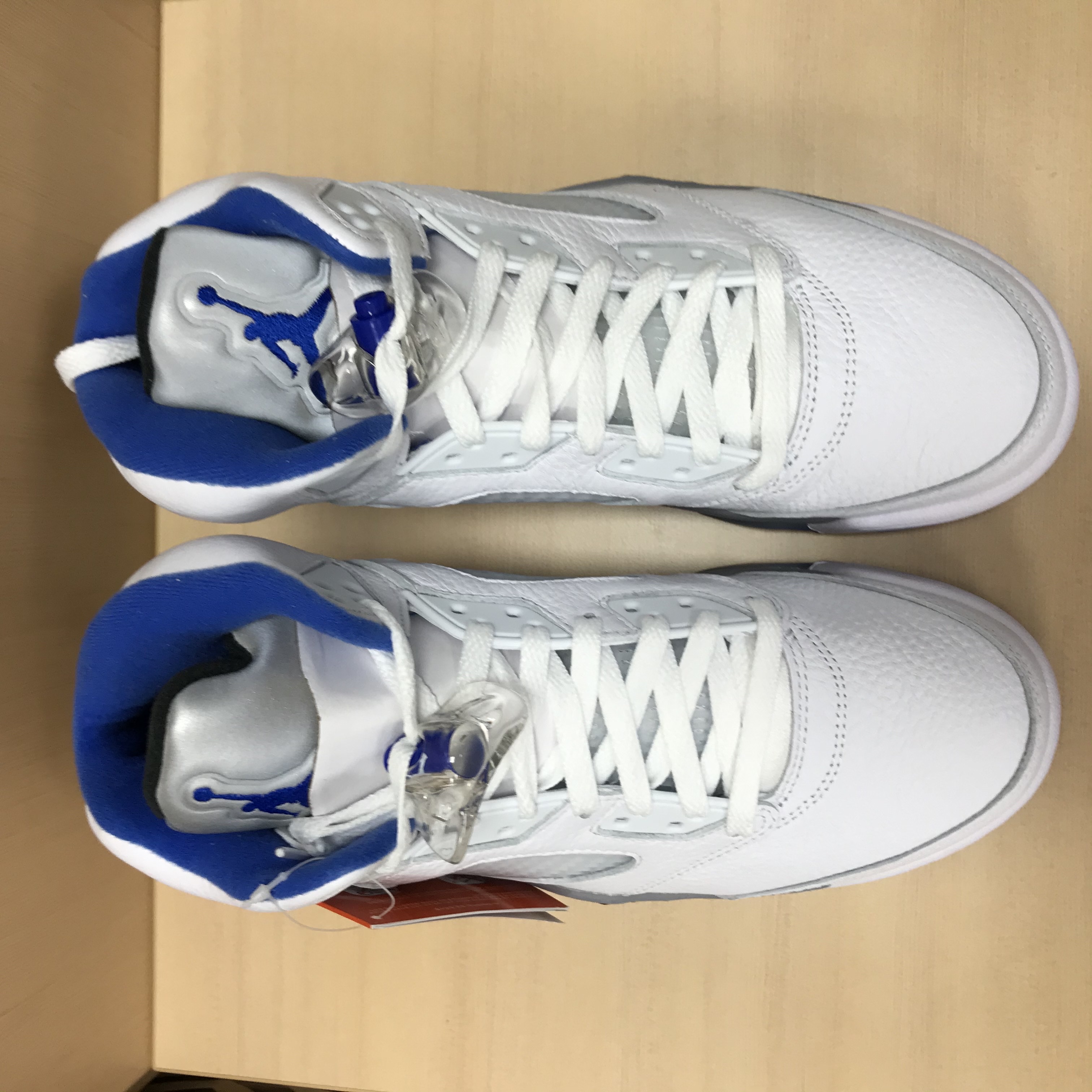 Jordan 5 Retro Stealth 2.0 착용 스타일 - 2