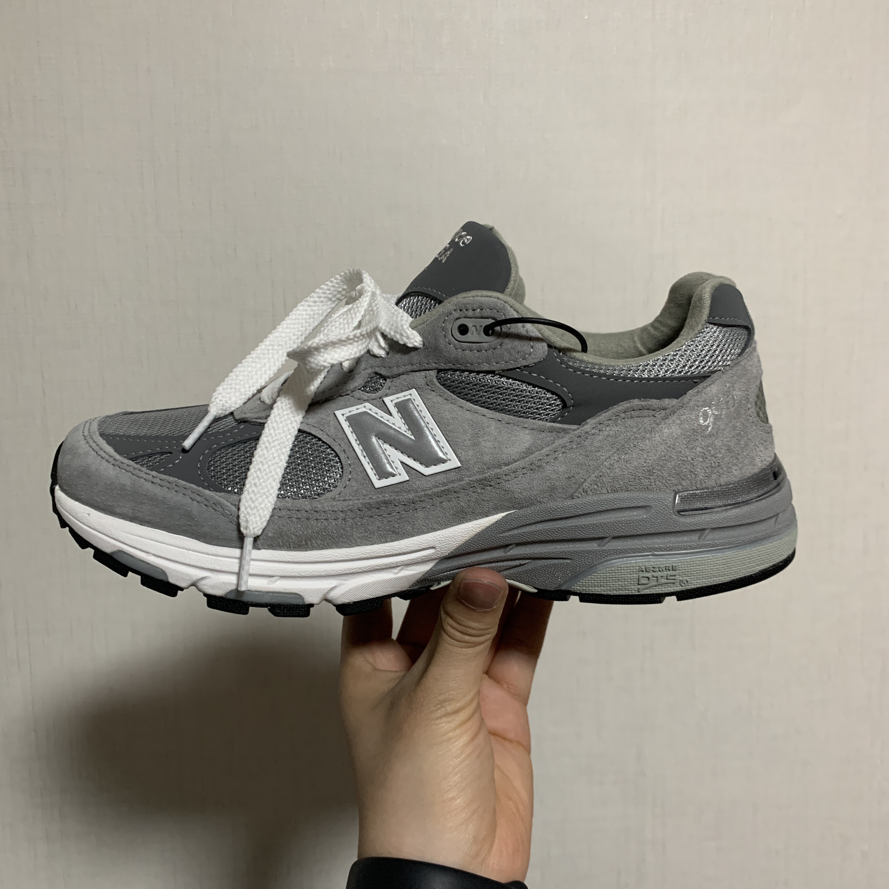 New Balance 993 Made in USA Grey - D Standard 착용 스타일 - 1