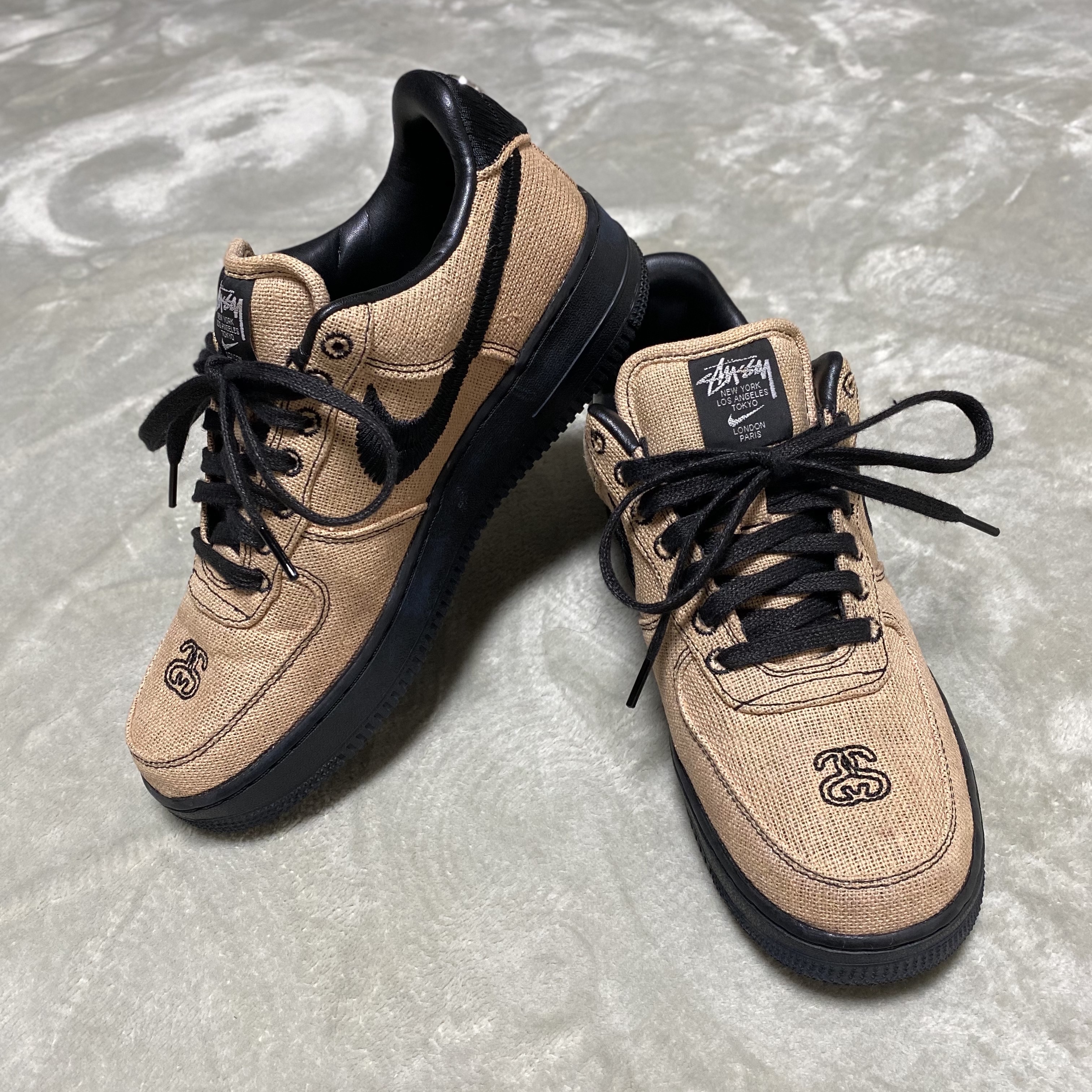 Nike x Stussy Air Force 1 Low Triple Black 착용 스타일 - 1