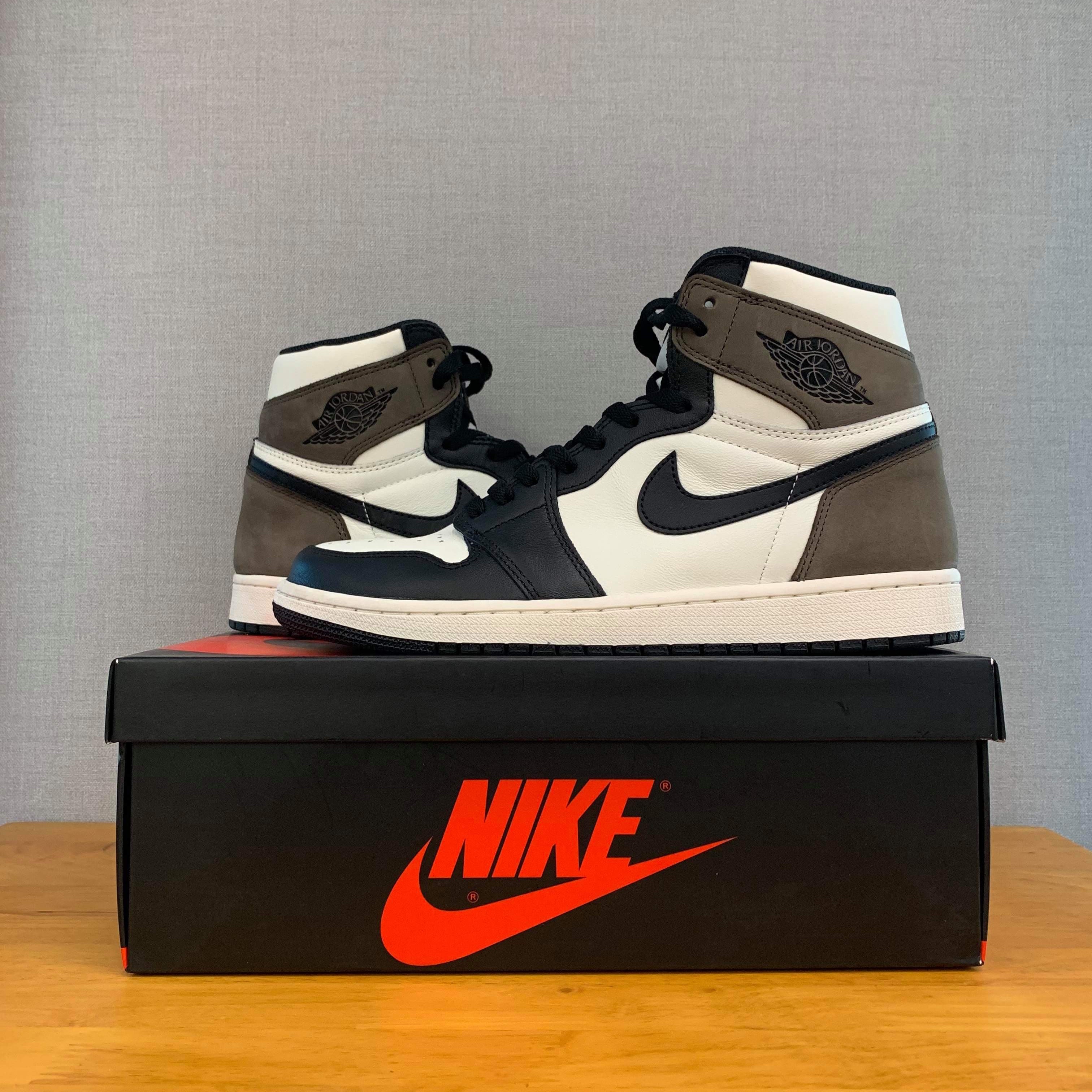 Jordan 1 Retro High OG Black Mocha 착용 스타일