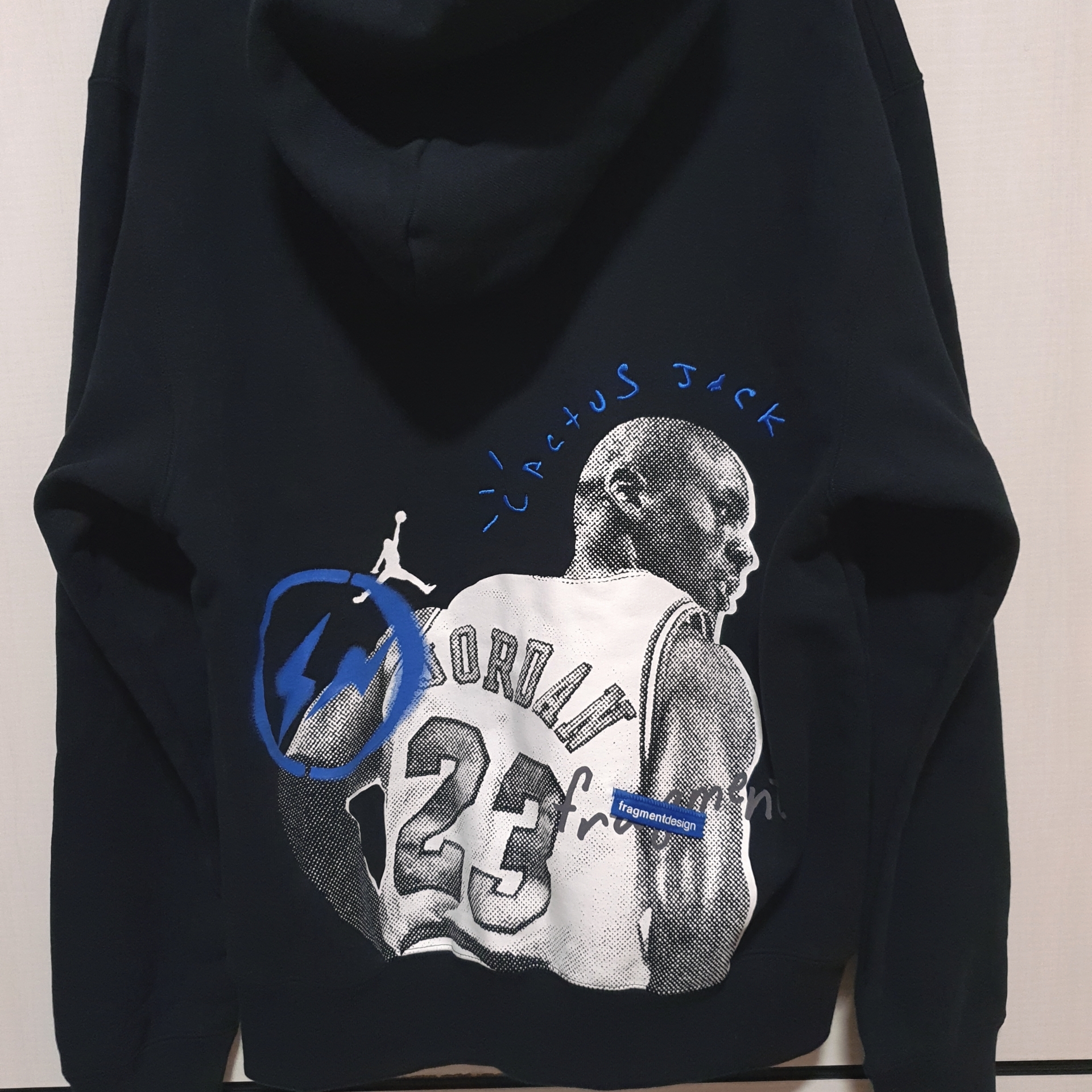 Jordan x Travis Scott x Fragment Hoodie Black (DJ0615-010) 착용 스타일 - 2