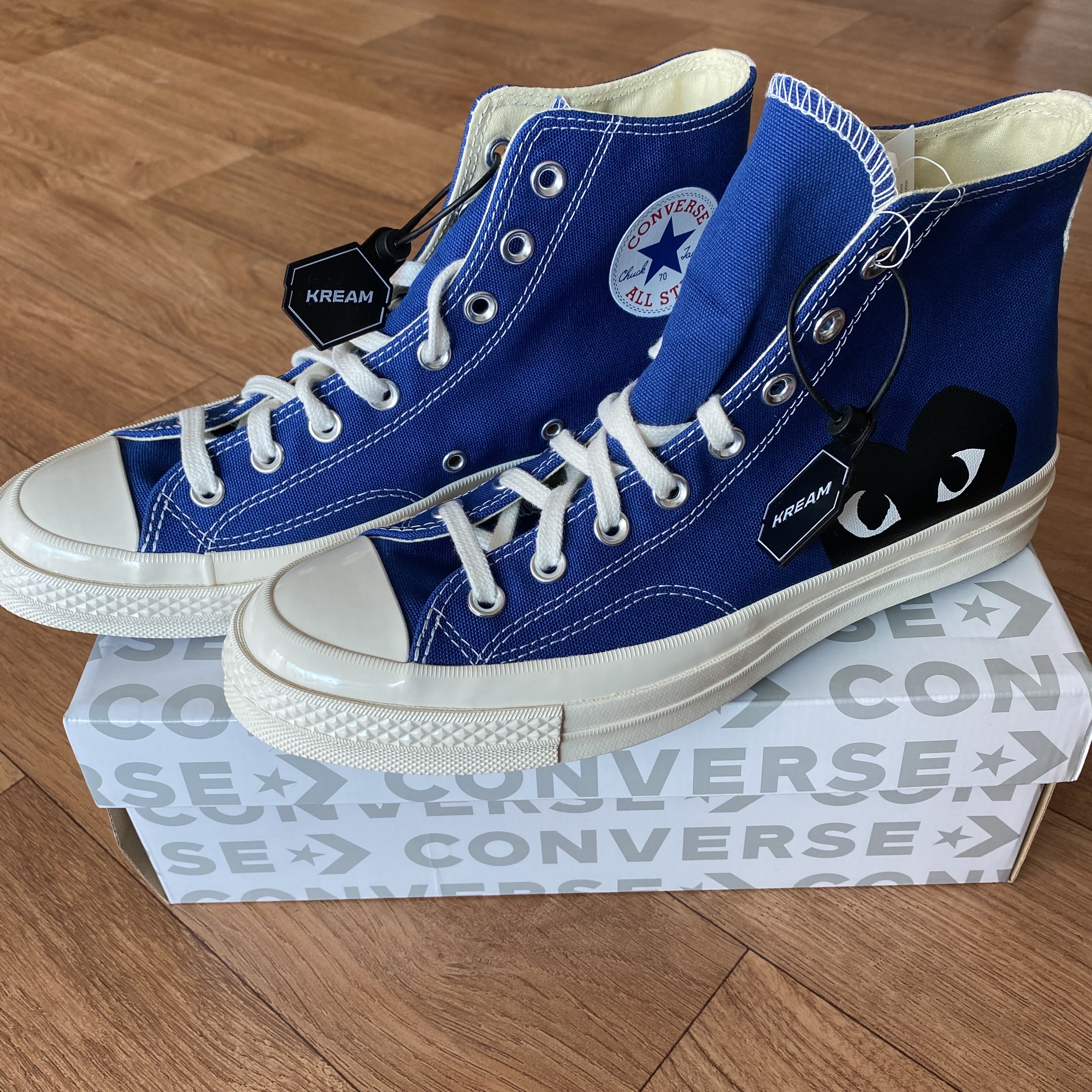 Converse x Play Comme des Garcons Chuck 70 Hi Blue Quartz 착용 스타일