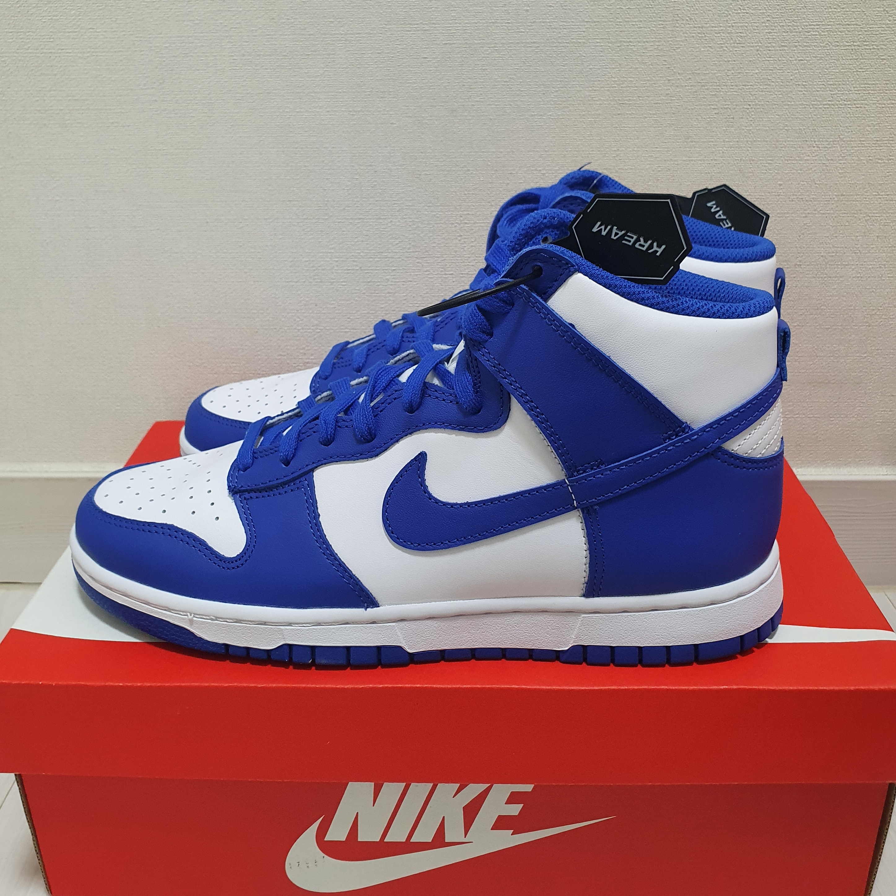 Nike Dunk High Retro Game Royal 착용 스타일
