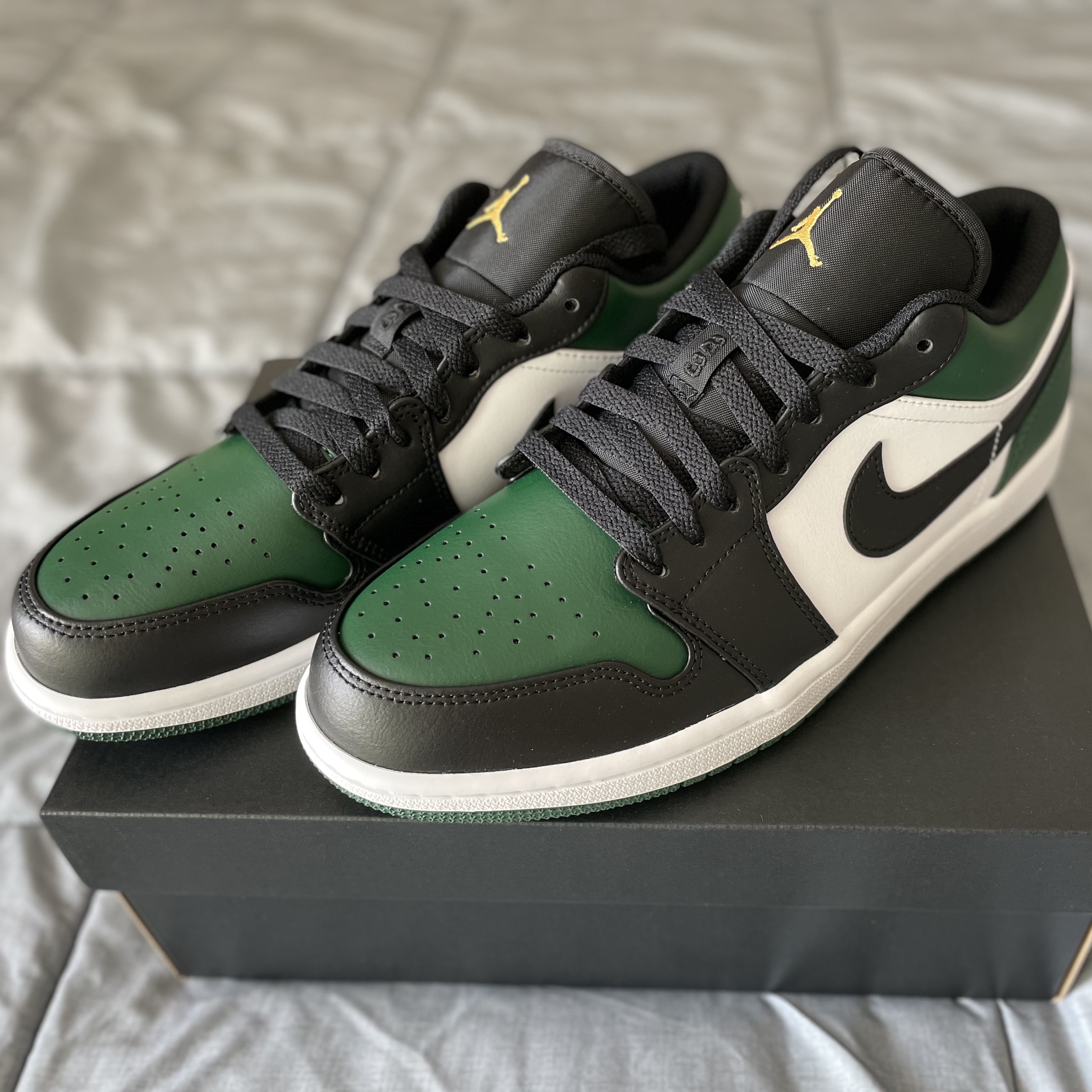 Jordan 1 Low Green Toe 착용 스타일 - 1