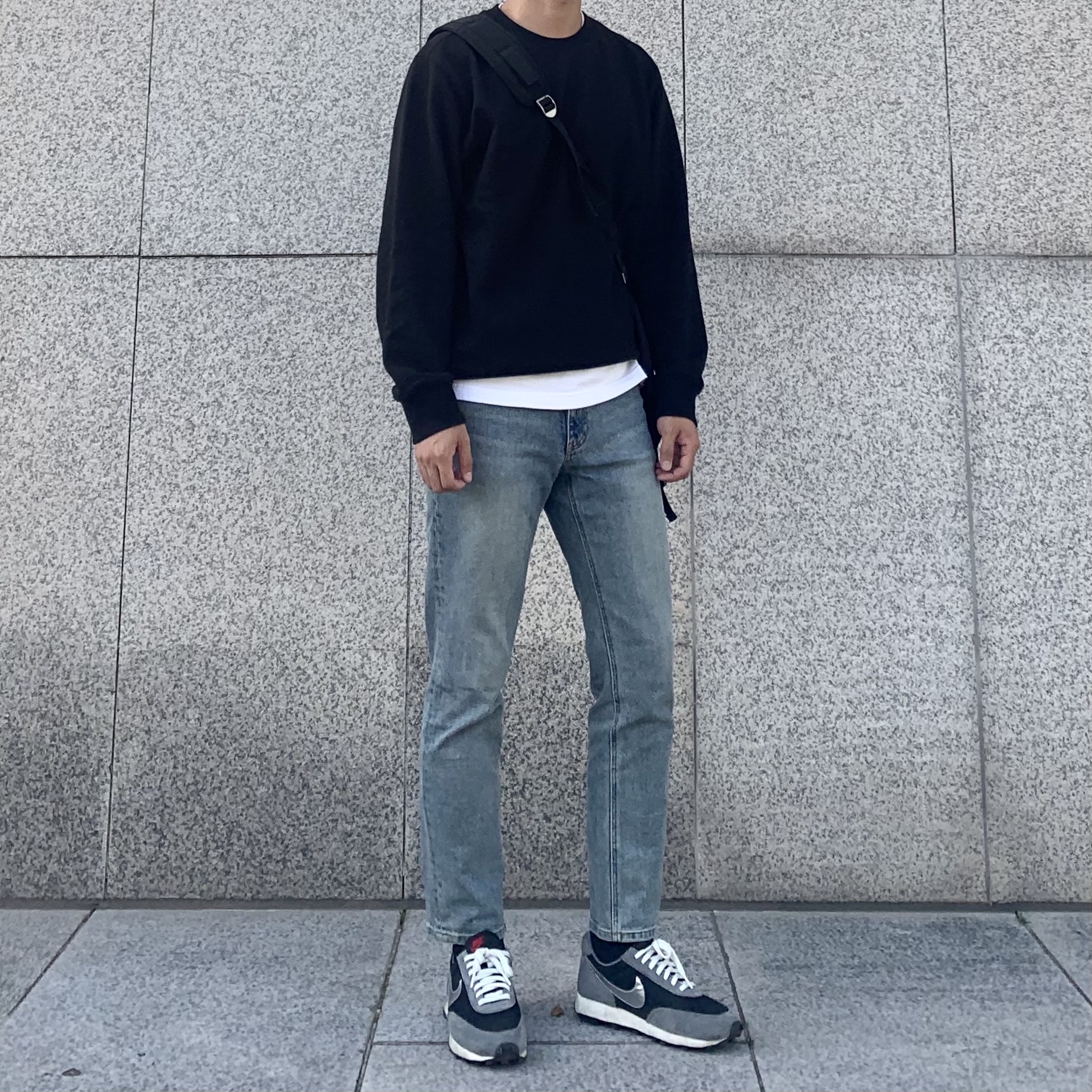 Nike Daybreak SP Black Metallic Silver 착용 스타일