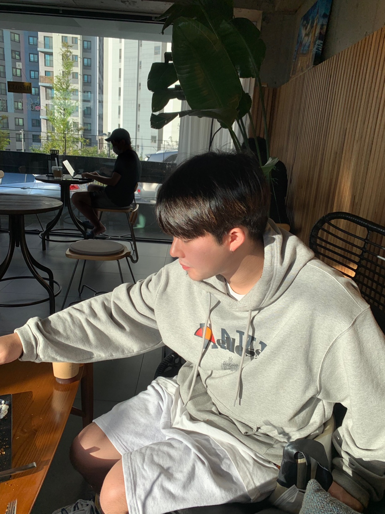 KREAM 프로필 이미지