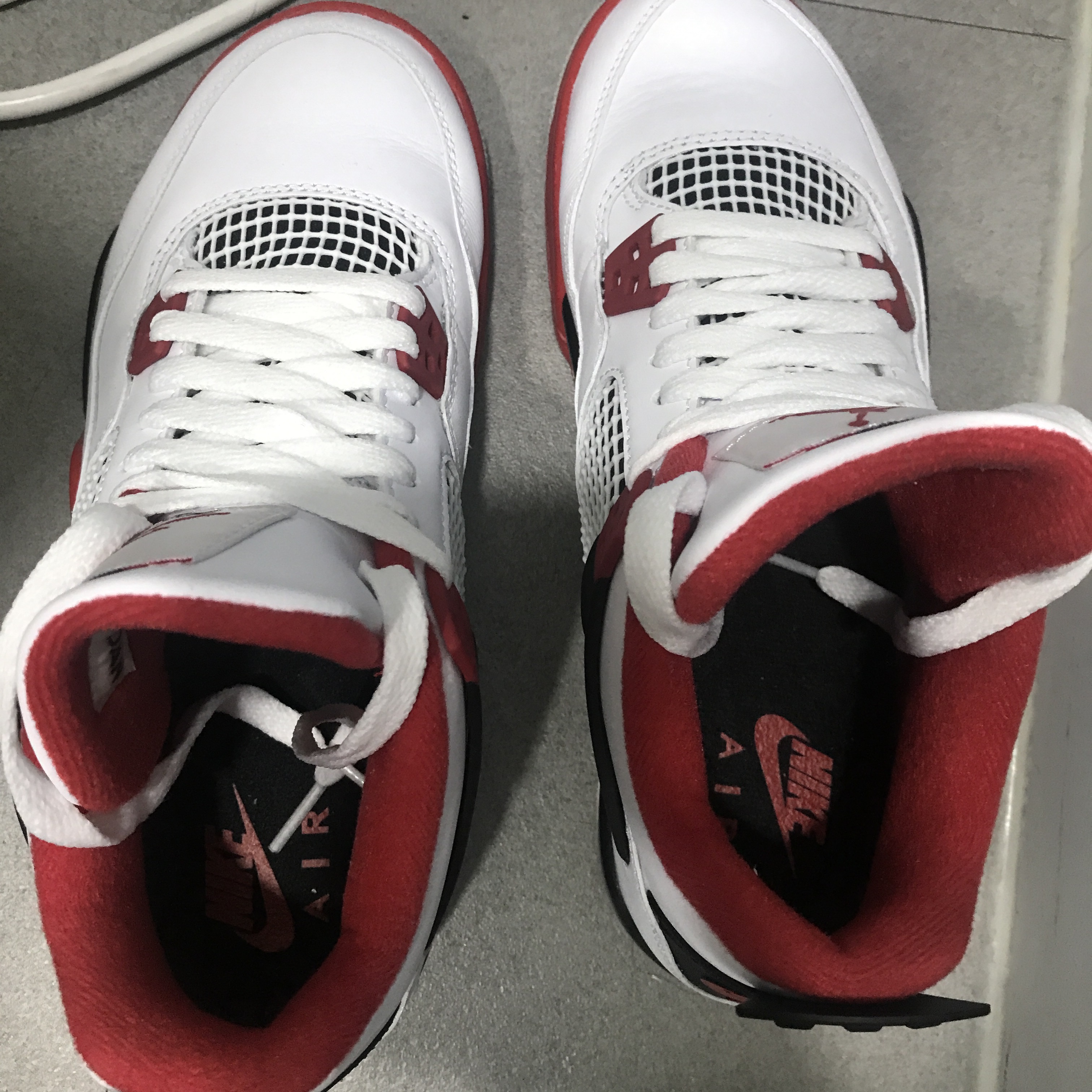 Jordan 4 Retro OG Fire Red 2020, (GS) Jordan 4 Retro OG Fire Red 2020 착용 스타일 - 1