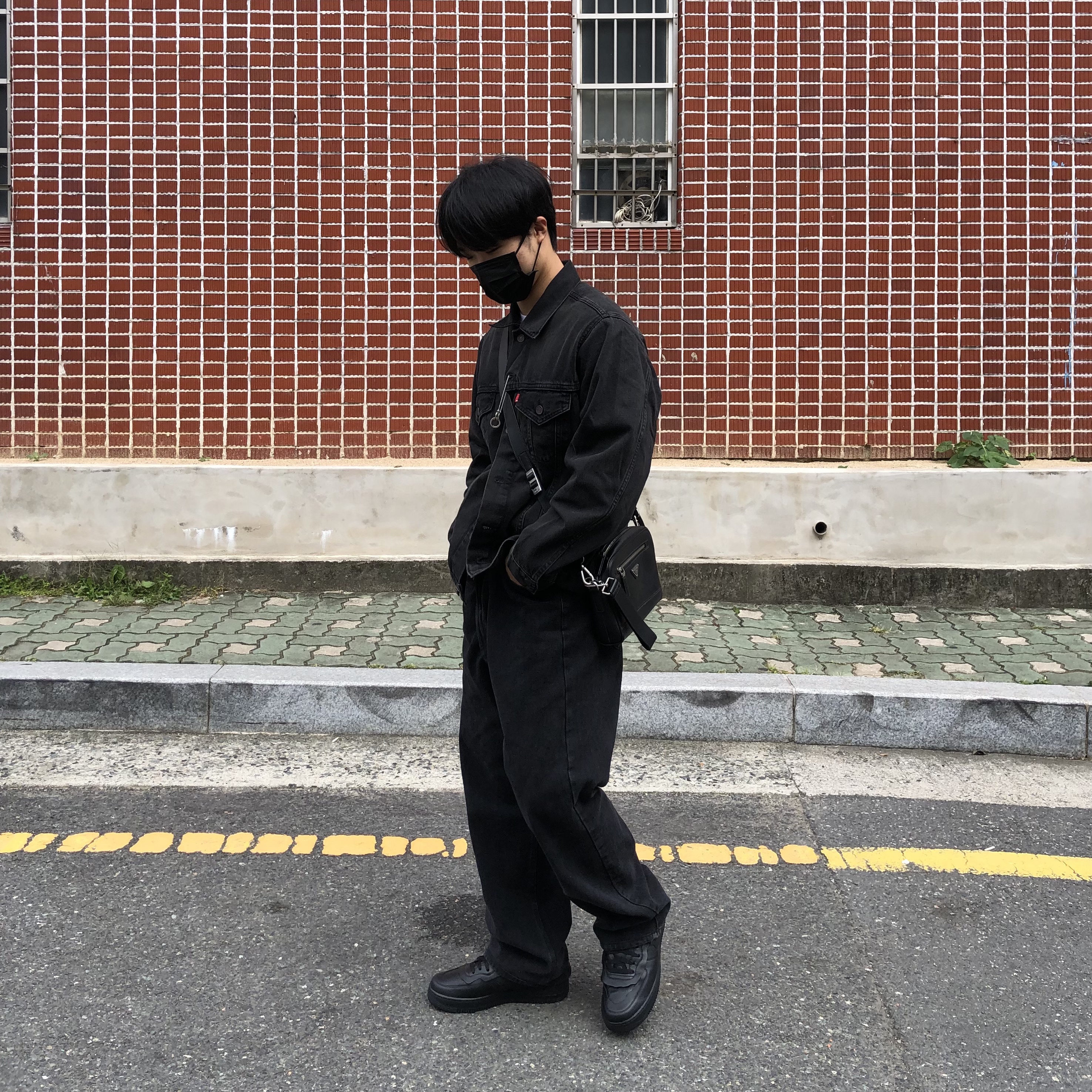 Nike x Comme des Garcons Homme Plus Air Force Mid Black 착용 스타일 - 2