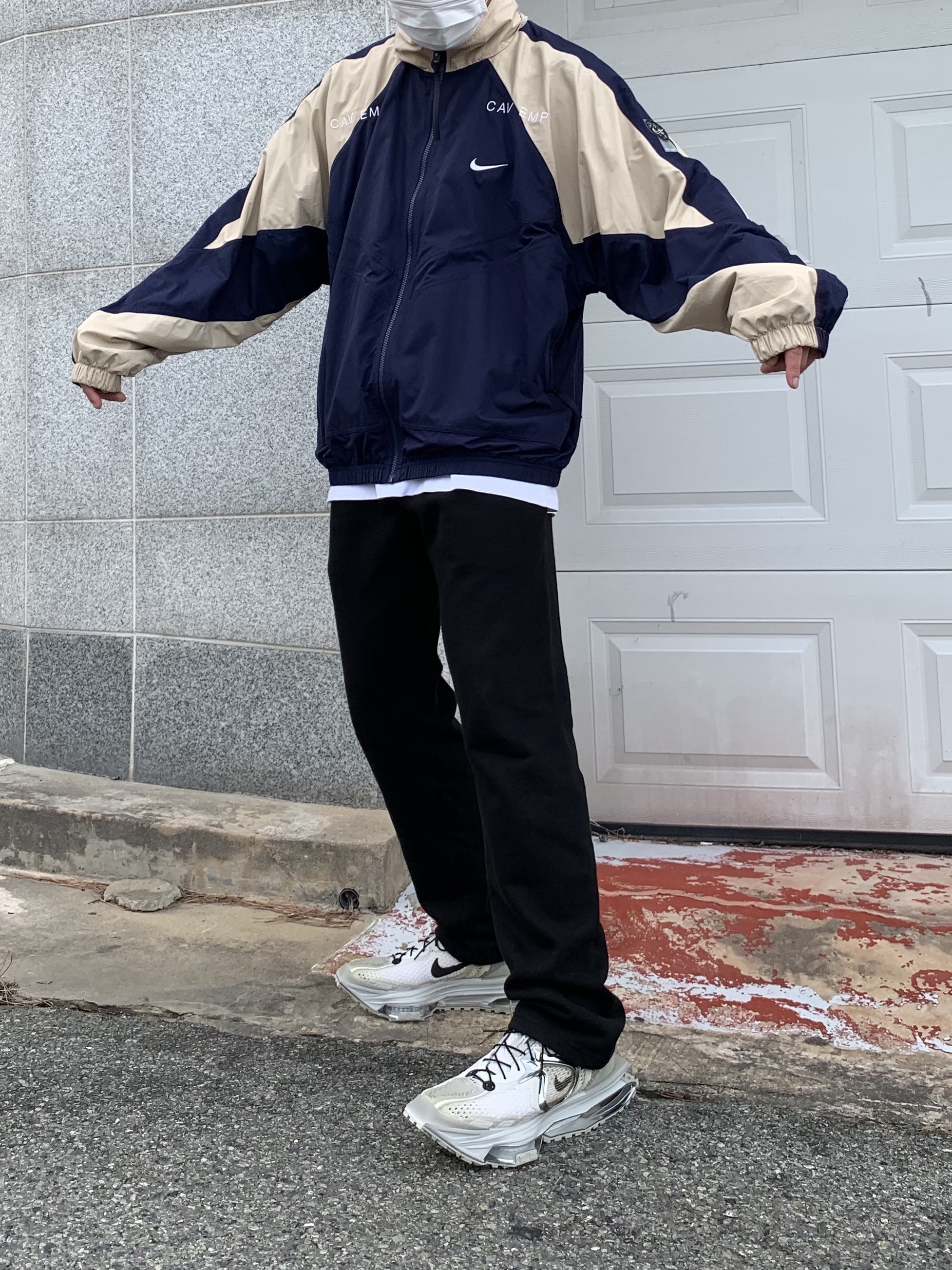 Nike x Matthew M Williams Zoom 004 Stone, Nike x Cav Empt Track Jacket Navy 착용 스타일