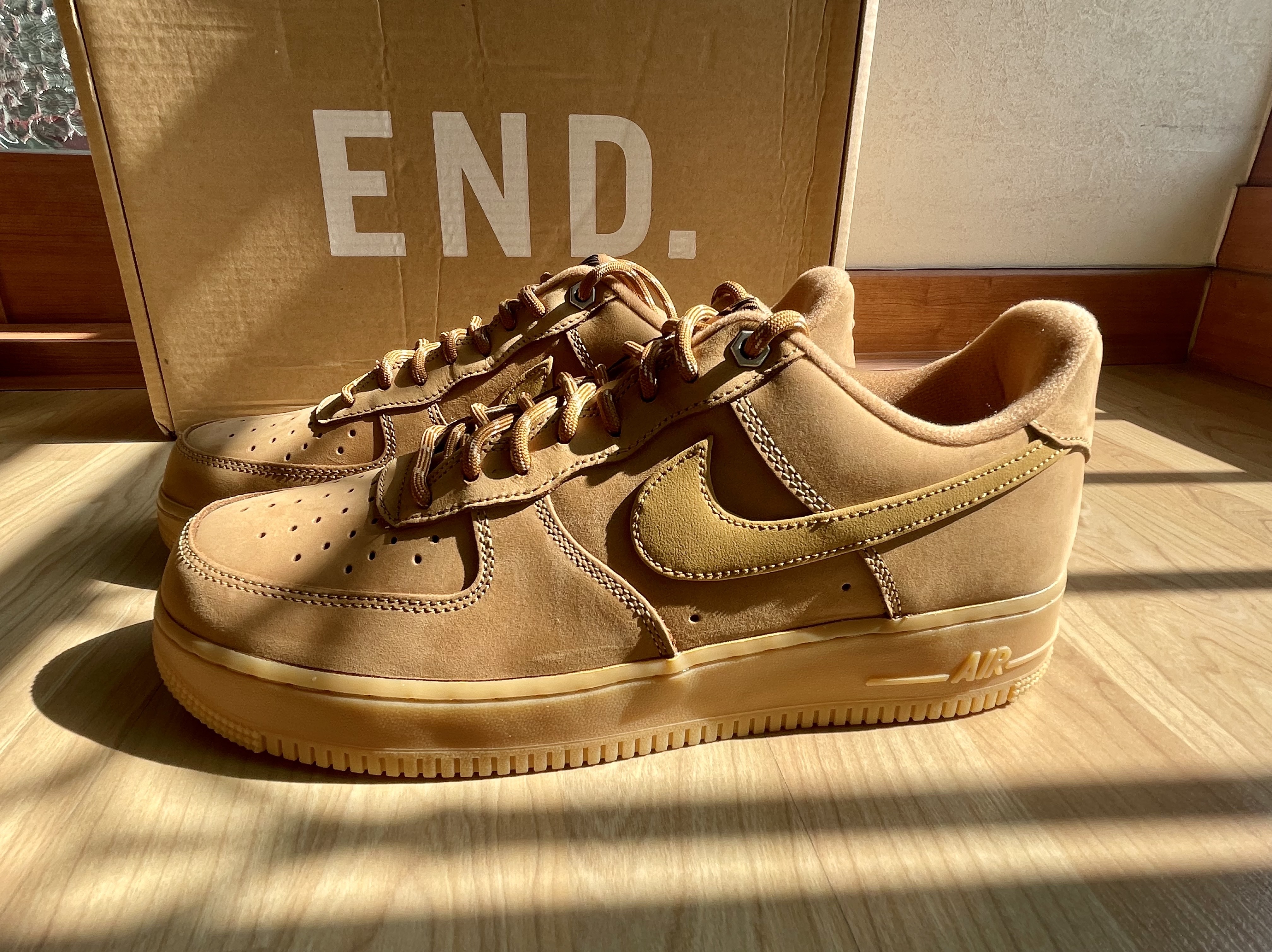 Nike Air Force 1 '07 WB Flax 착용 스타일 - 2