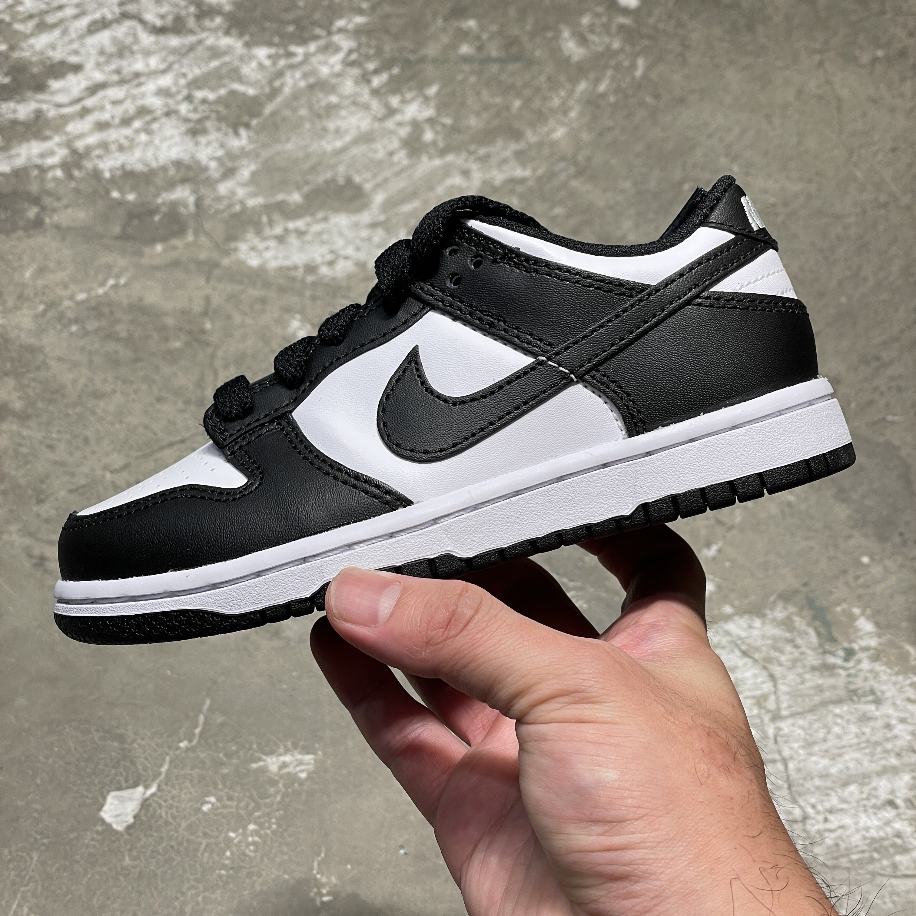 (TD) Nike Dunk Low Black 착용 스타일 - 1
