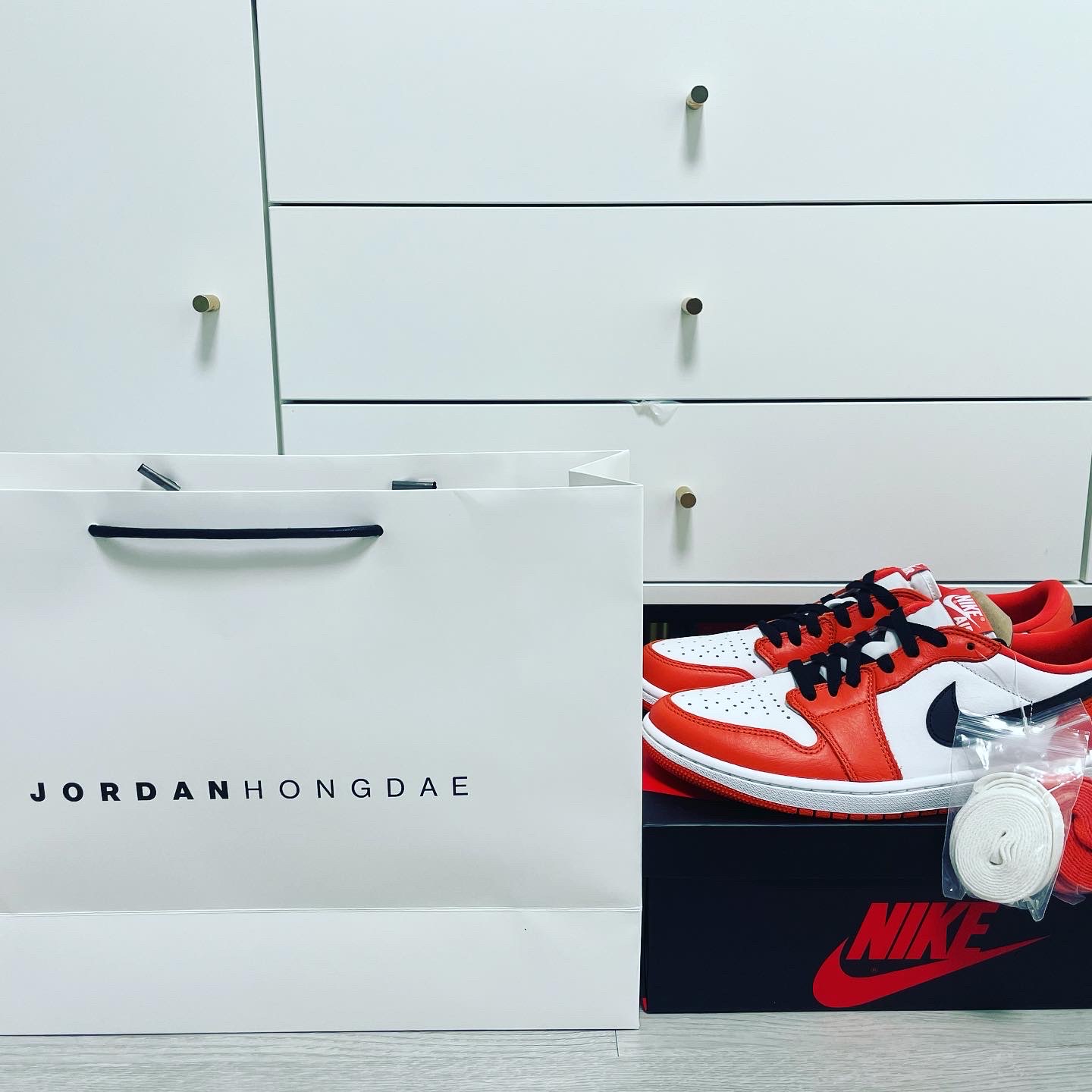 Jordan 1 Low OG Starfish 착용 스타일 - 1