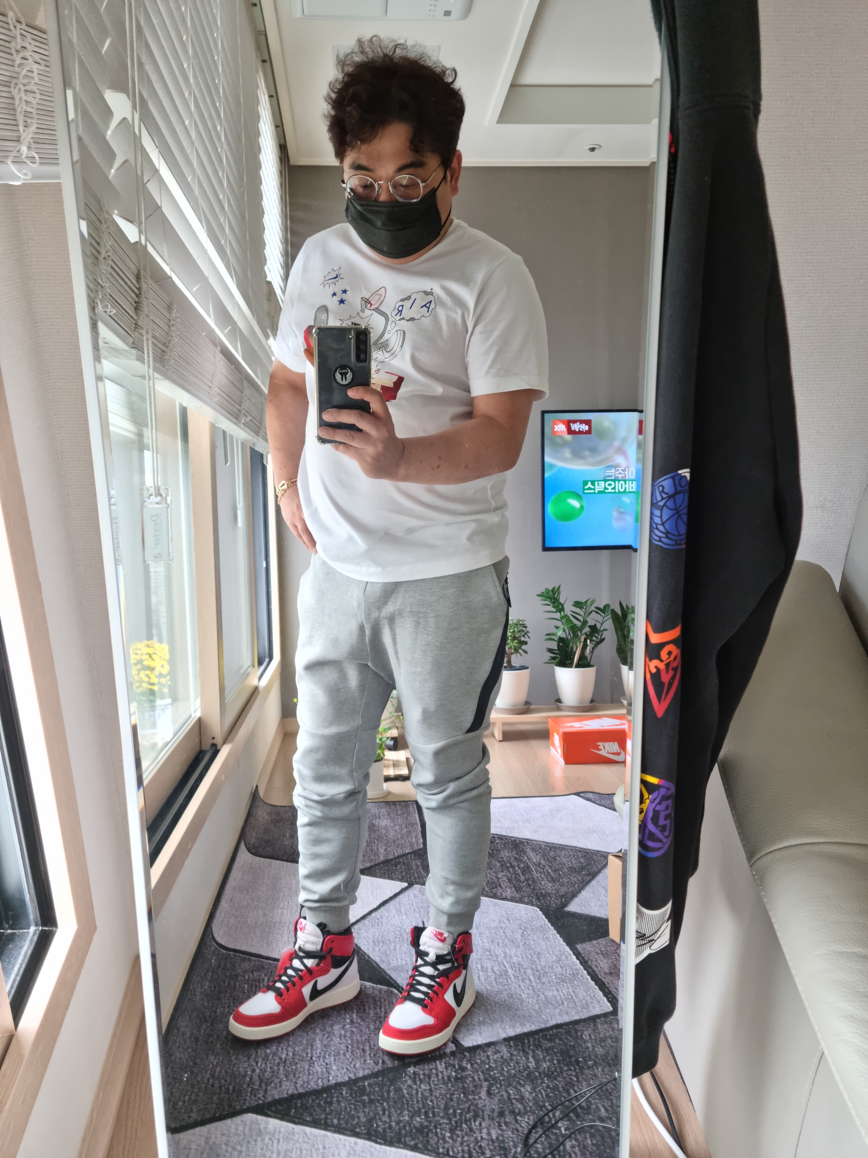 Jordan 1 KO Chicago 2021 착용 스타일 - 1