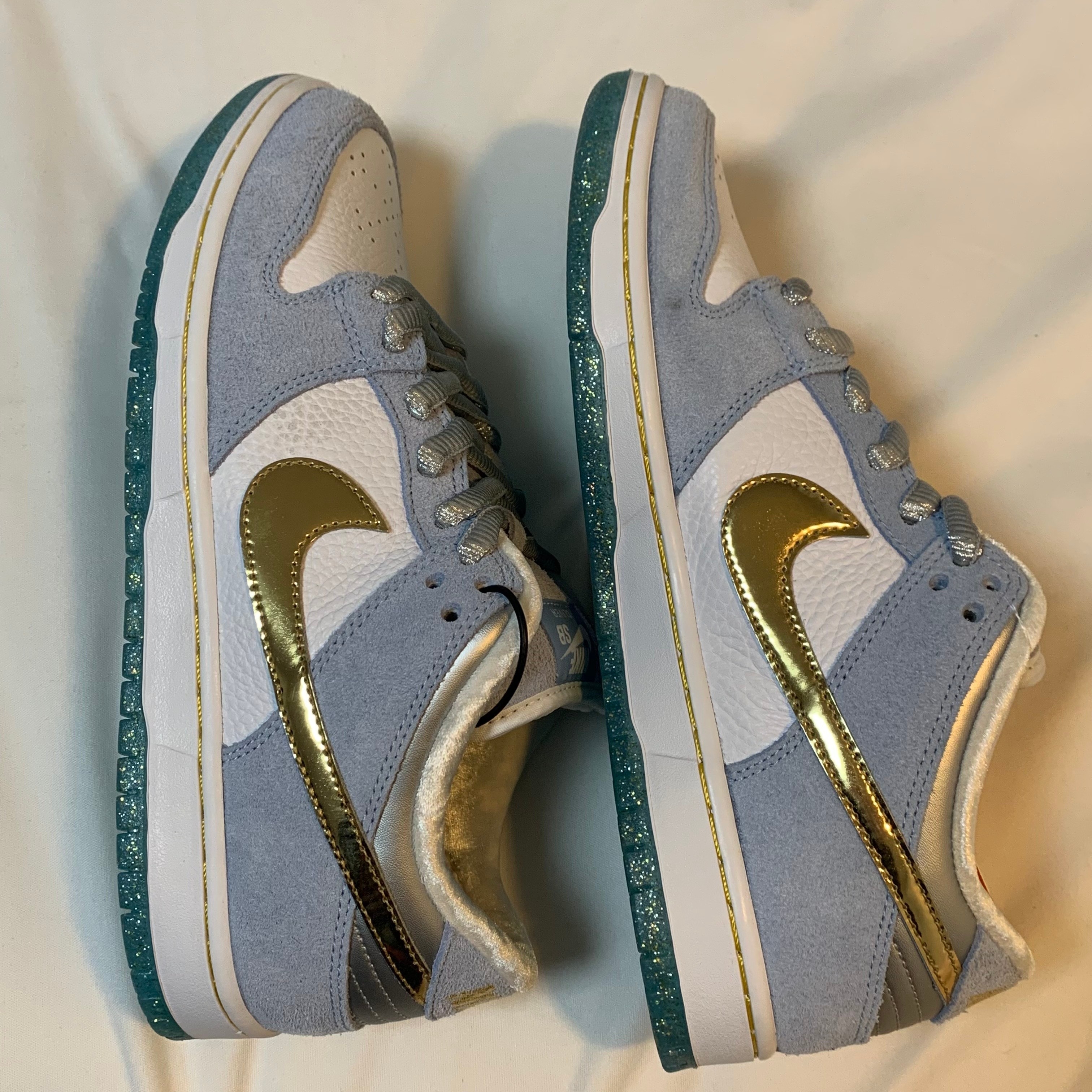 Nike x Sean Cliver SB Dunk Low Holiday Special 착용 스타일