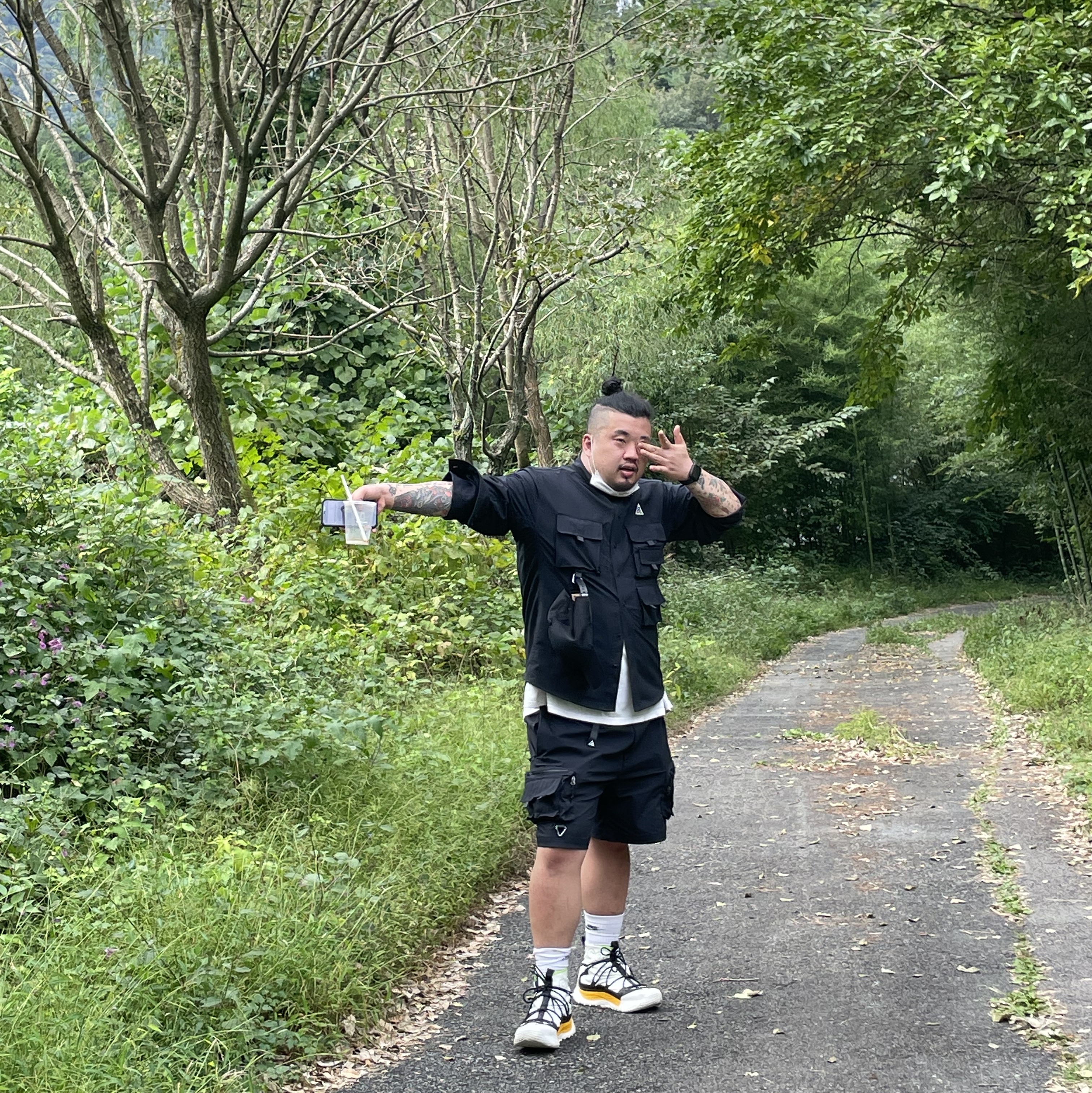 Nike ACG Terra Antarktik Gore-Tex Summit White, Nike ACG Devastation Trail Work Shirt Black - US/EU 착용 스타일