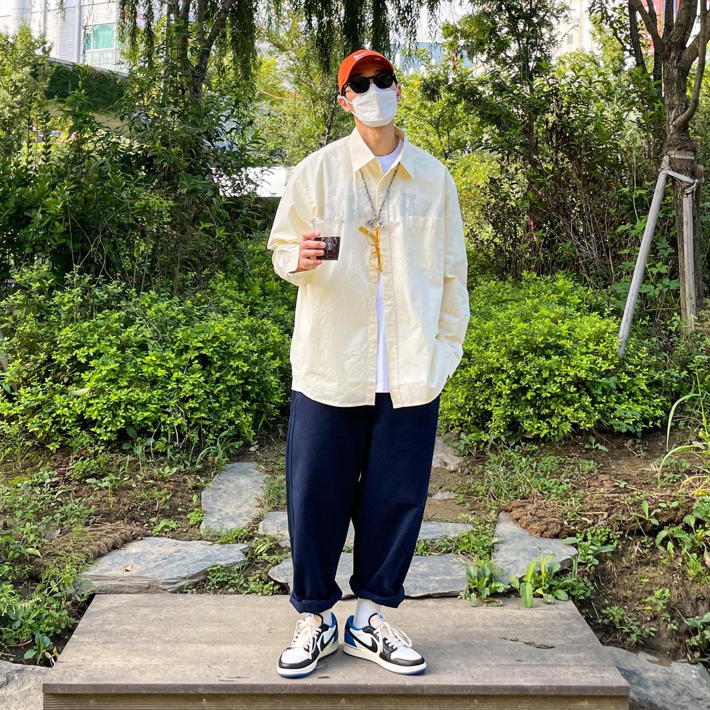 Jordan 1 x Travis Scott x Fragment Retro Low OG SP Military Blue 착용 스타일