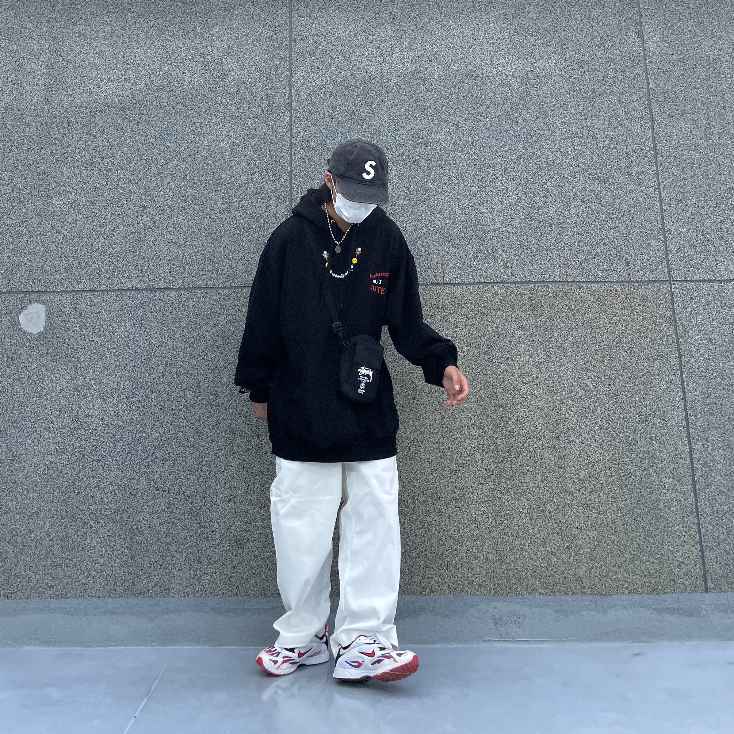 Nike x Supreme Zoom Streak Spectrum Plus White, Supreme Pigment Print S Logo 6-Panel Black - 20SS 착용 스타일 - 2