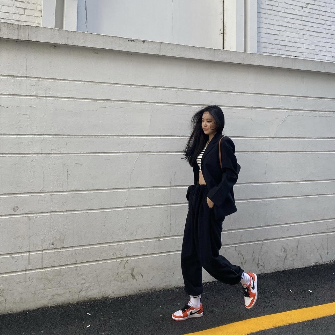 IAB Studio Long Sleeve Light Gray, Jordan 1 Low OG Starfish 착용 스타일 - 2