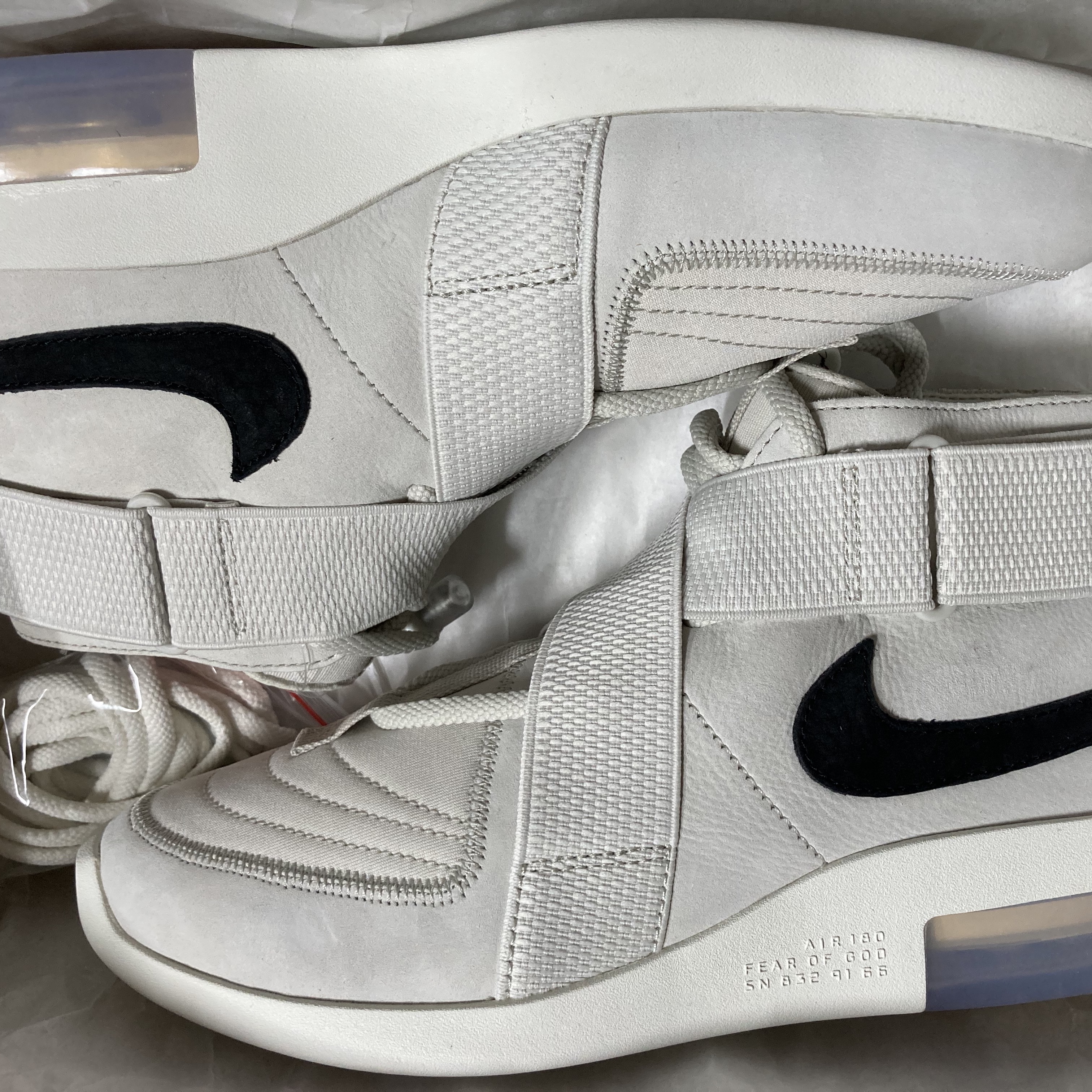 Nike x Fear of God Air Fear of God Raid Light Bone 착용 스타일