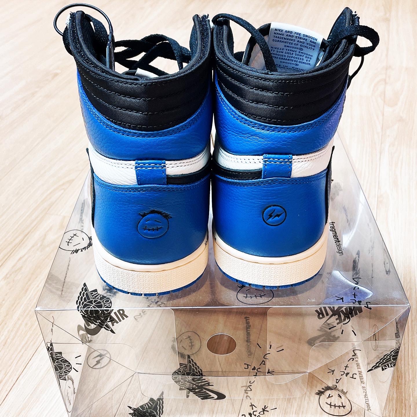 Jordan 1 x Travis Scott x Fragment Retro High OG SP Military Blue 착용 스타일 - 4