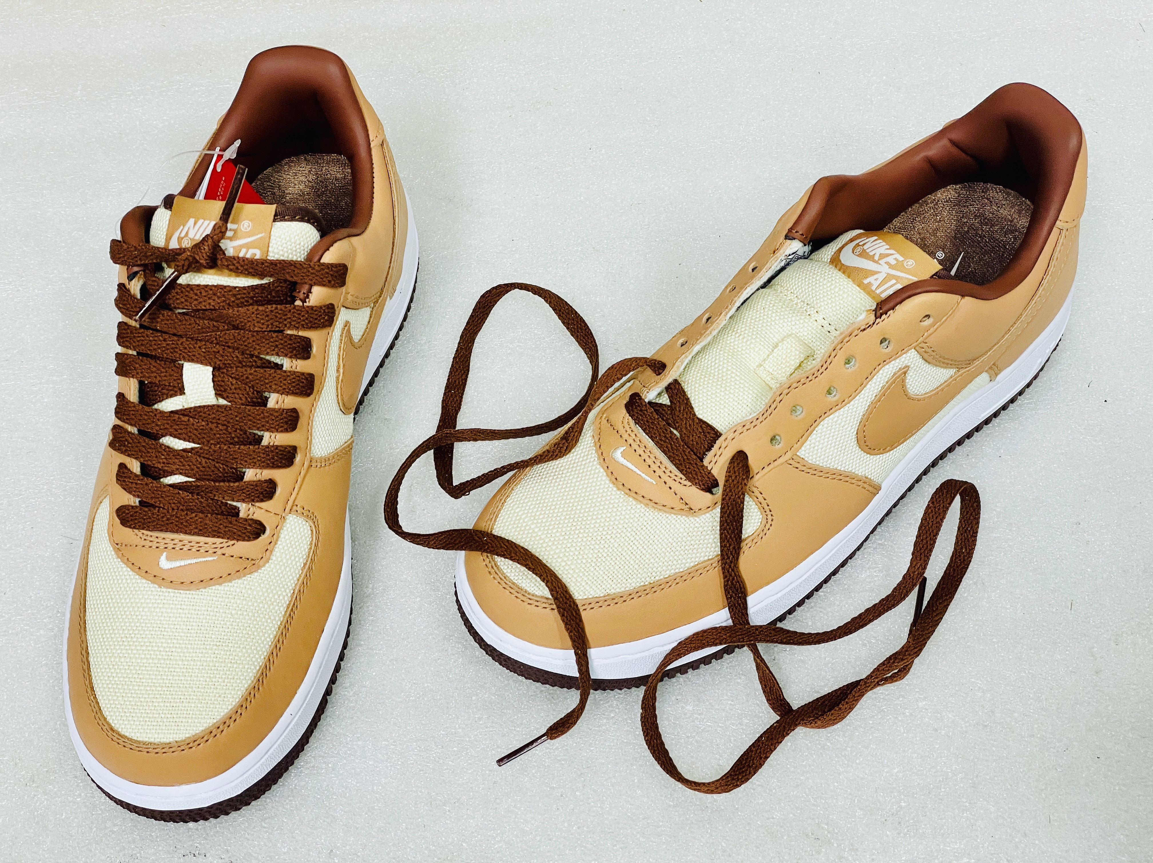 Nike Air Force 1 Low QS Acorn 2021 착용 스타일
