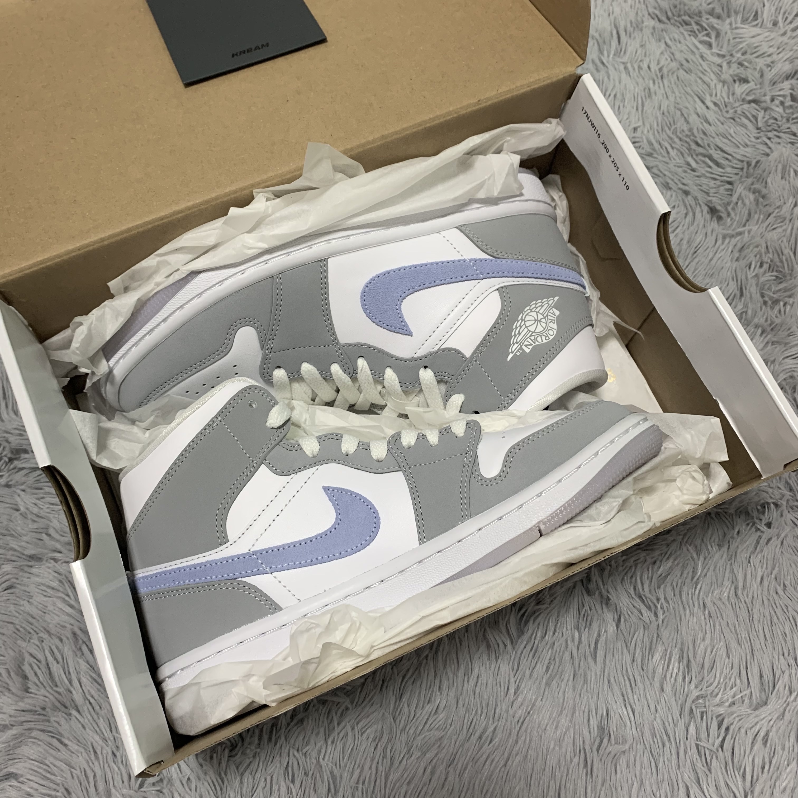 (W) Jordan 1 Mid Wolf Grey 착용 스타일 - 1