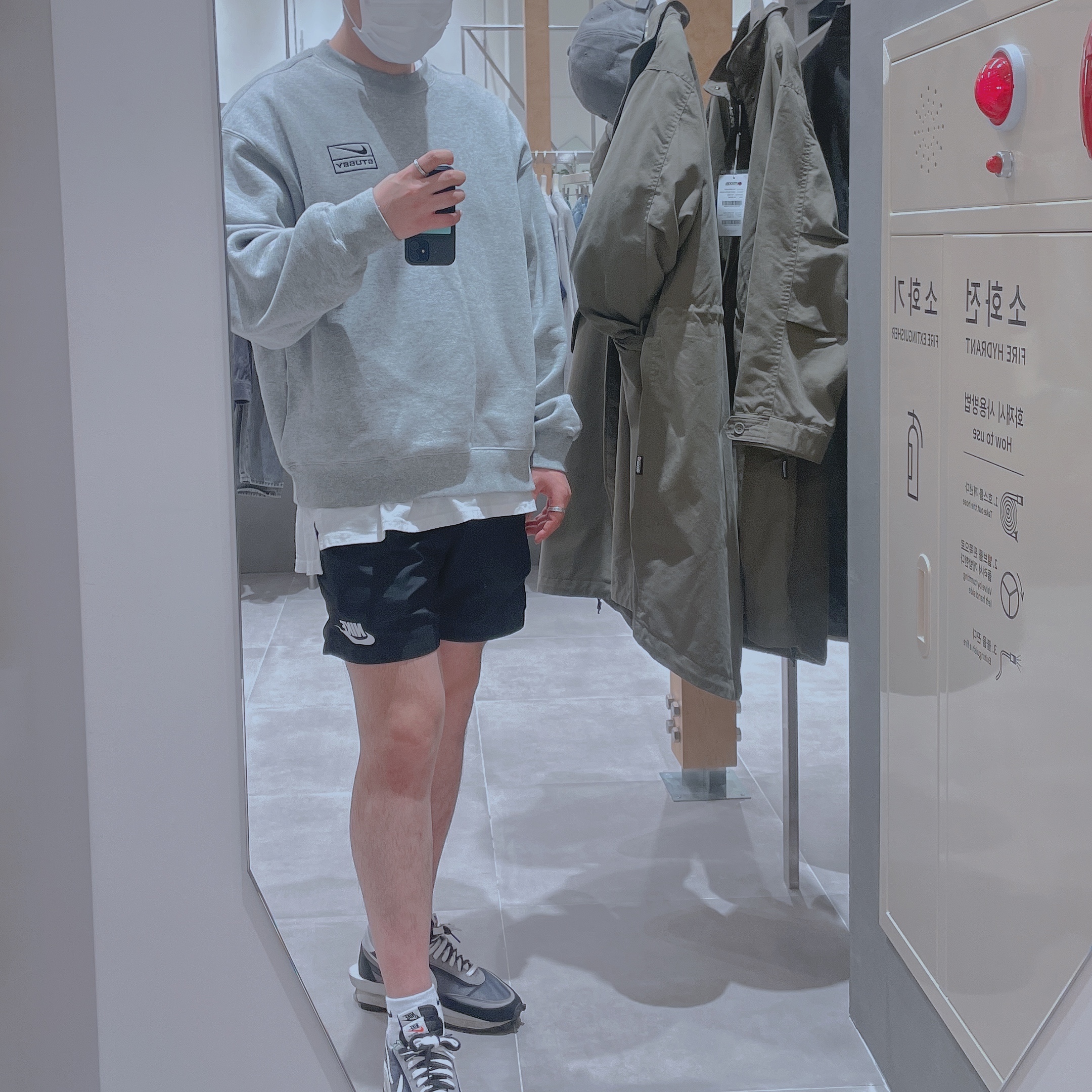Nike x Stussy NRG BR Crew Fleece Grey, Nike x Sacai LDWaffle Black 착용 스타일