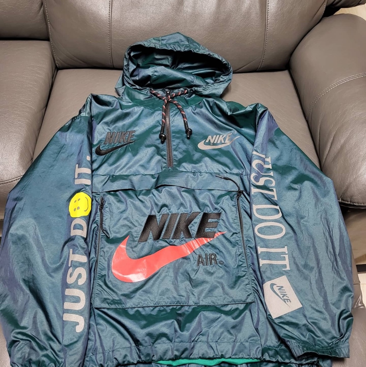 Nike x Cactus Plant Flea Market Workwear Jacket Black - Asia, Nike x Cactus Plant Flea Market S/S Jersey Green - Asia 착용 스타일 - 3