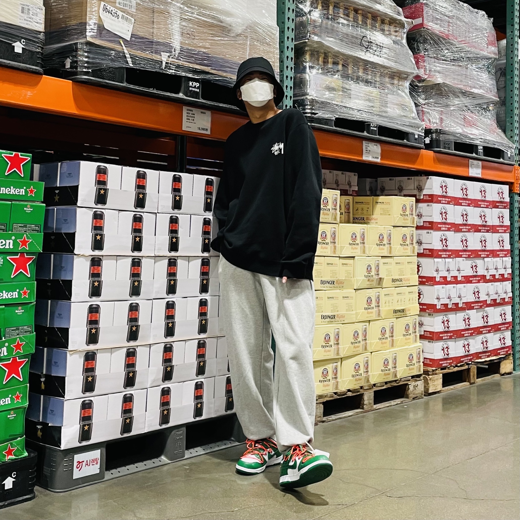 Nike x Off-White Dunk Low Pine Green 착용 스타일