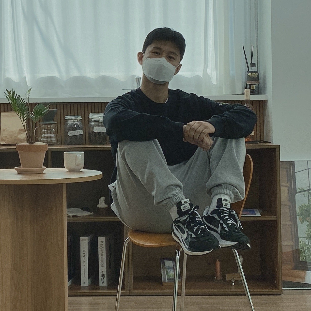 Nike x Sacai VaporWaffle Black White 착용 스타일