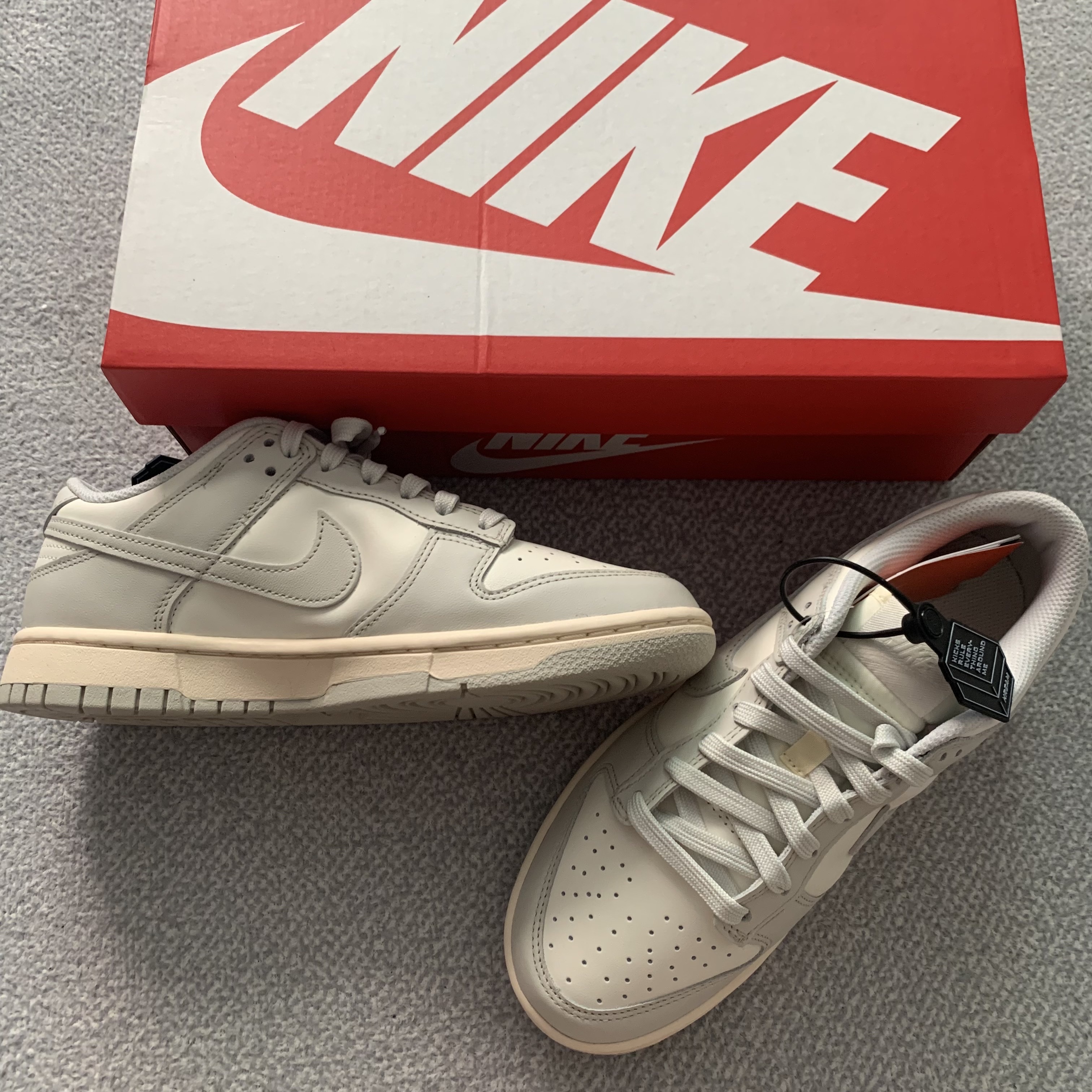(W) Nike Dunk Low Light Bone 착용 스타일
