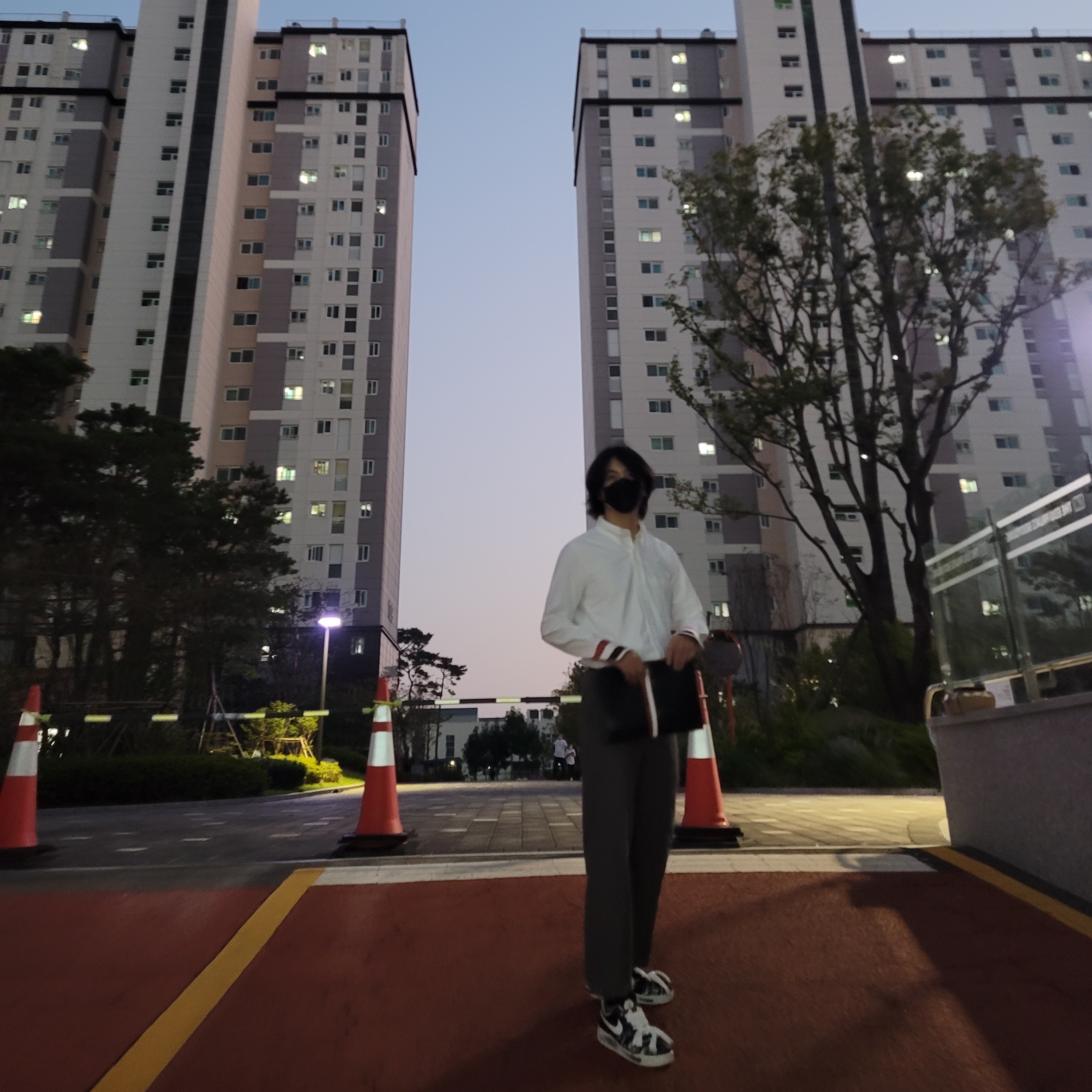 Nike x Peaceminusone Air Force 1 Low Para-Noise 착용 스타일